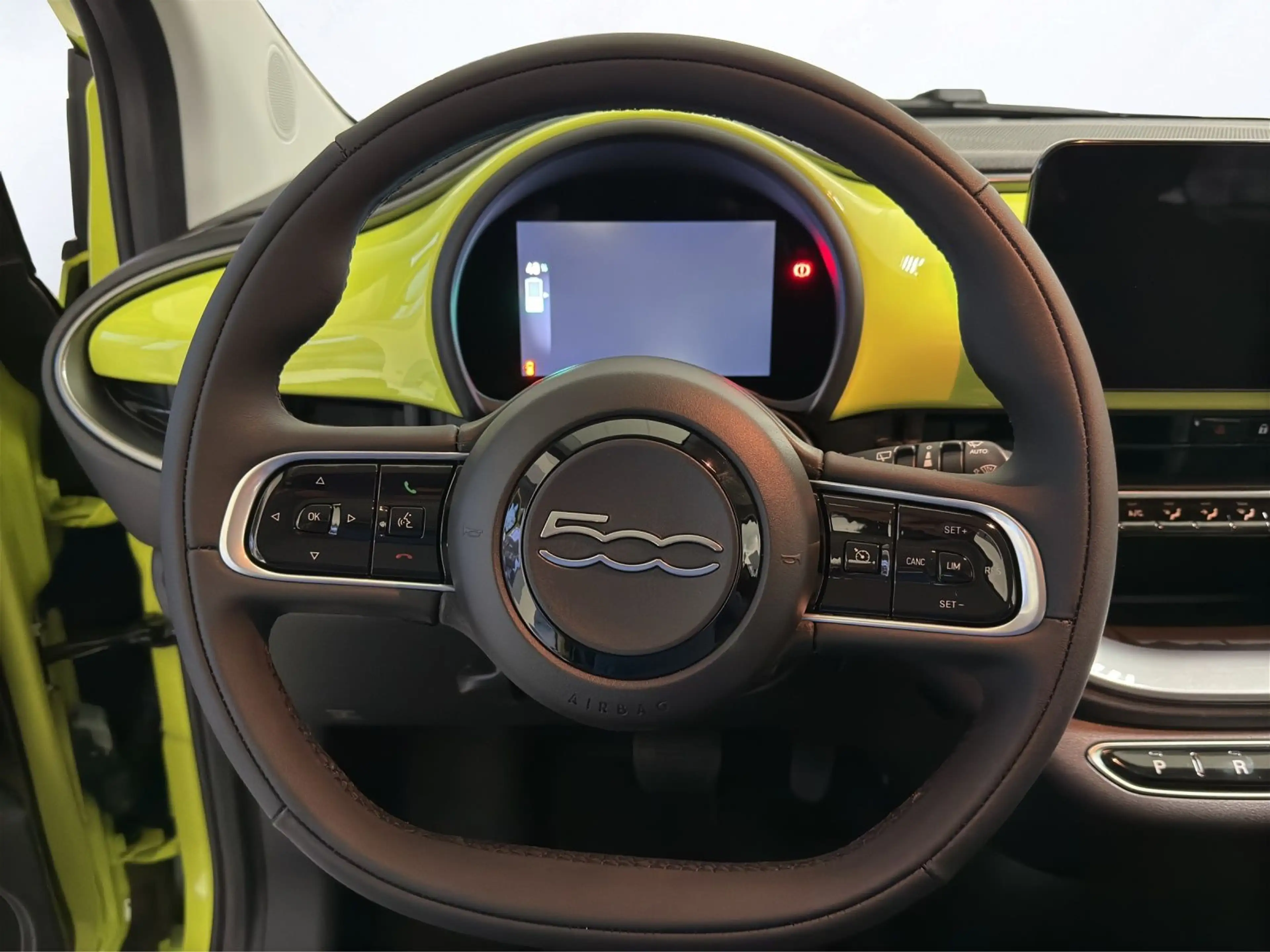Fiat 500e *NAVI*SHZ*PDC*CARPLAY*KLIMAAUTOMATIK* — photo 9