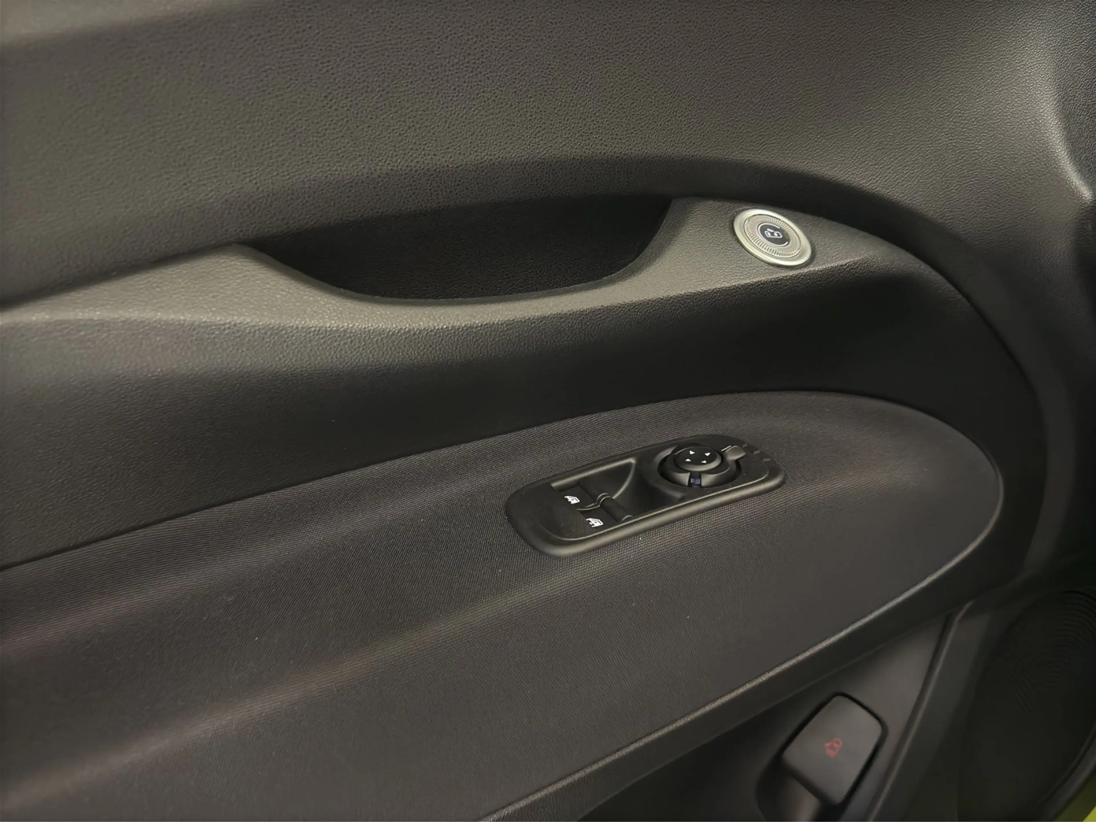 Fiat 500e *NAVI*SHZ*PDC*CARPLAY*KLIMAAUTOMATIK* — photo 13