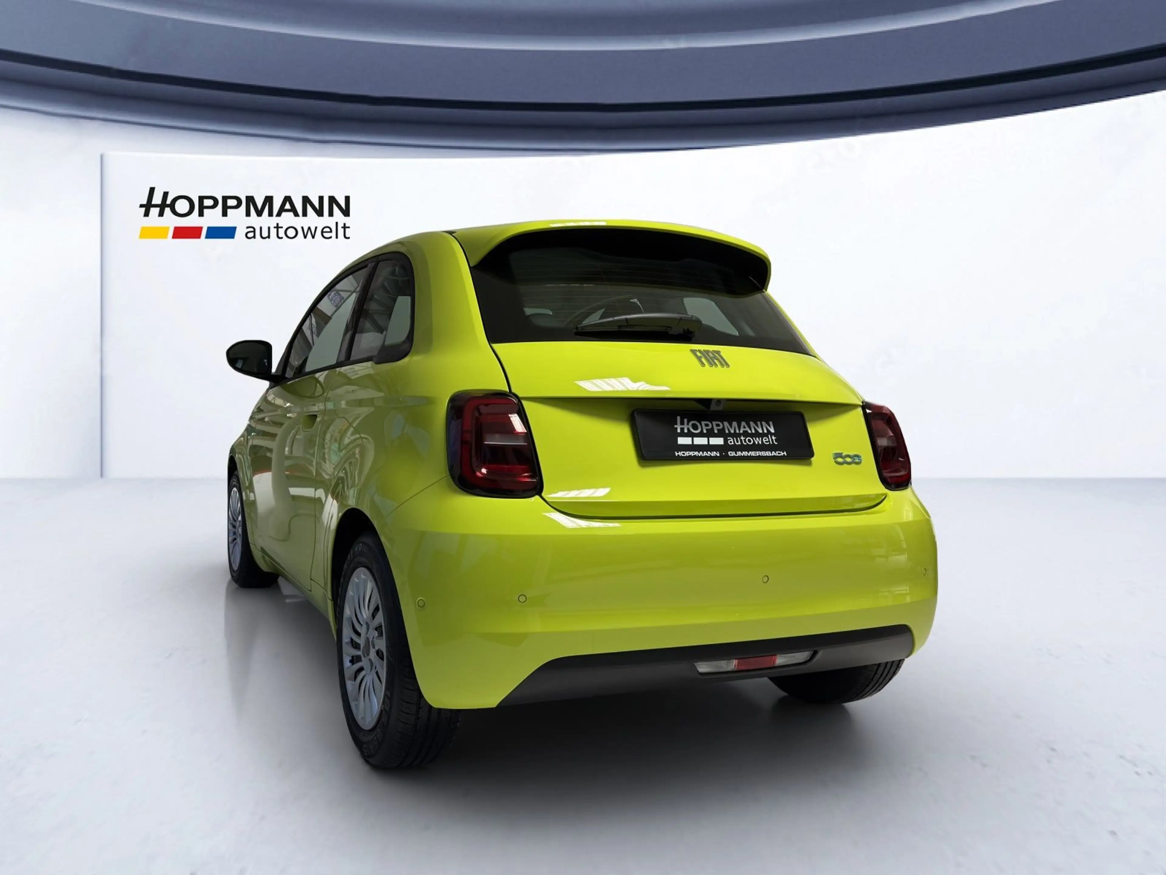 Fiat 500e *NAVI*SHZ*PDC*CARPLAY*KLIMAAUTOMATIK* — photo 4
