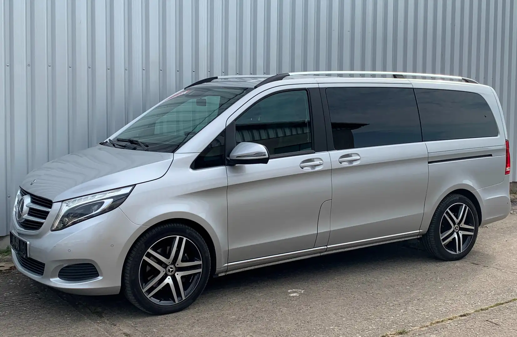 Mercedes-Benz V 250 V 250d EDITION lang *LED*AHZV*Einzelsitze* Grau - 2