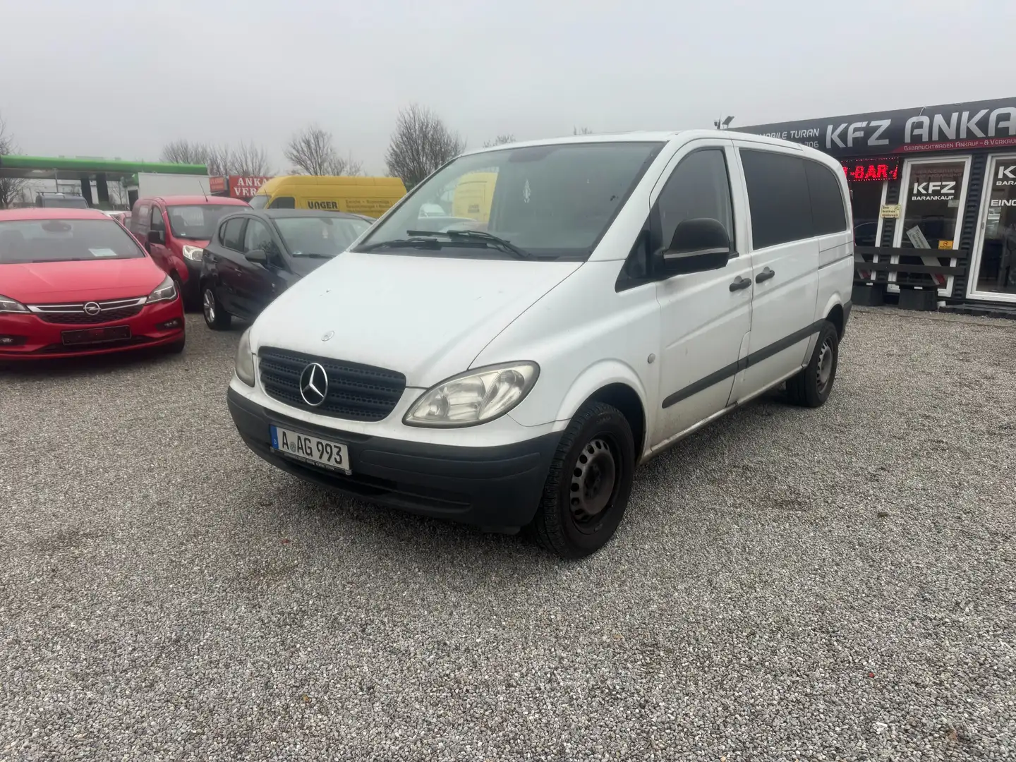 Mercedes-Benz Vito Vito Kasten 109 CDI kompakt 109 LEDER!! Weiß - 2