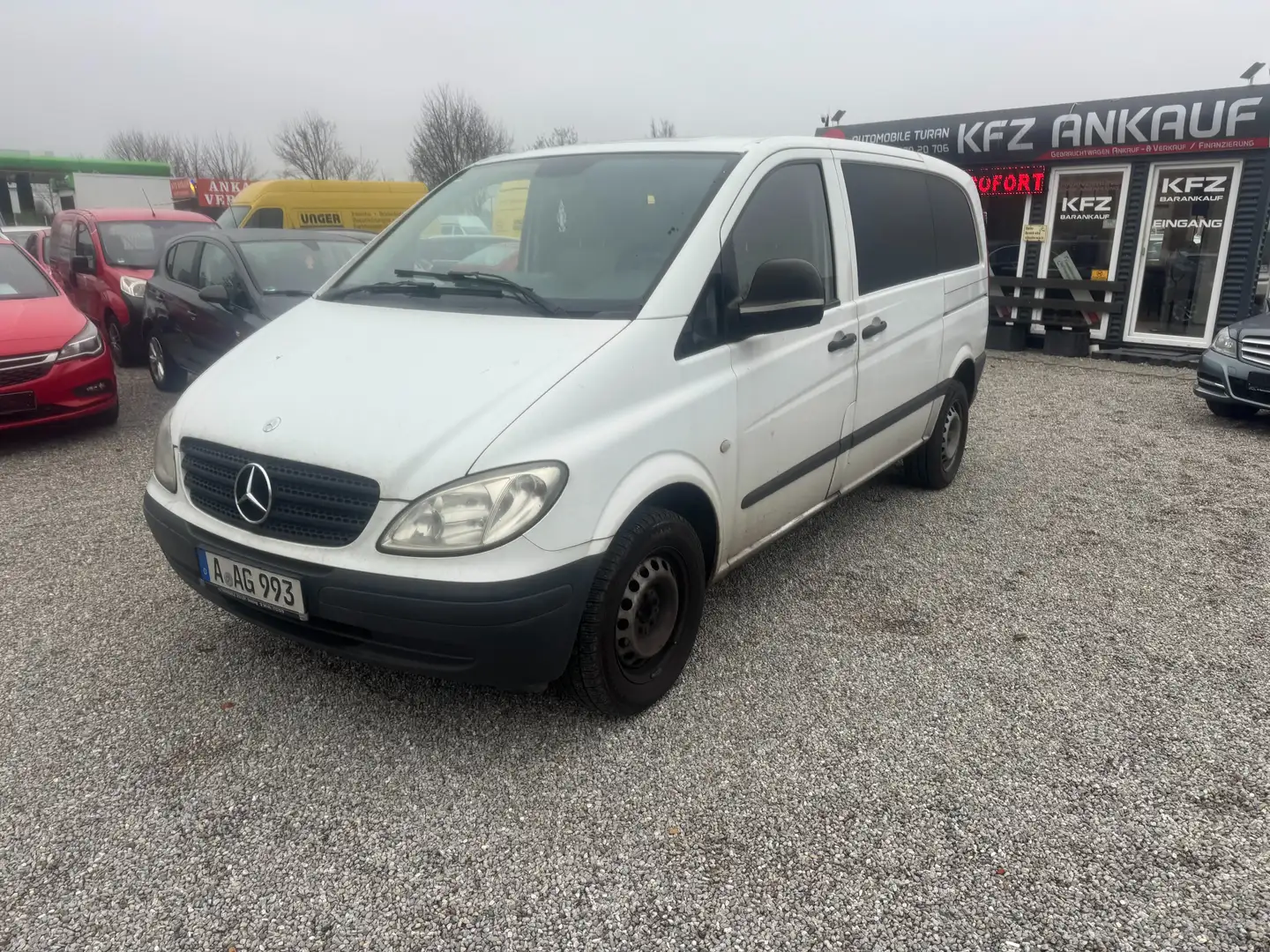 Mercedes-Benz Vito Vito Kasten 109 CDI kompakt 109 LEDER!! Weiß - 1