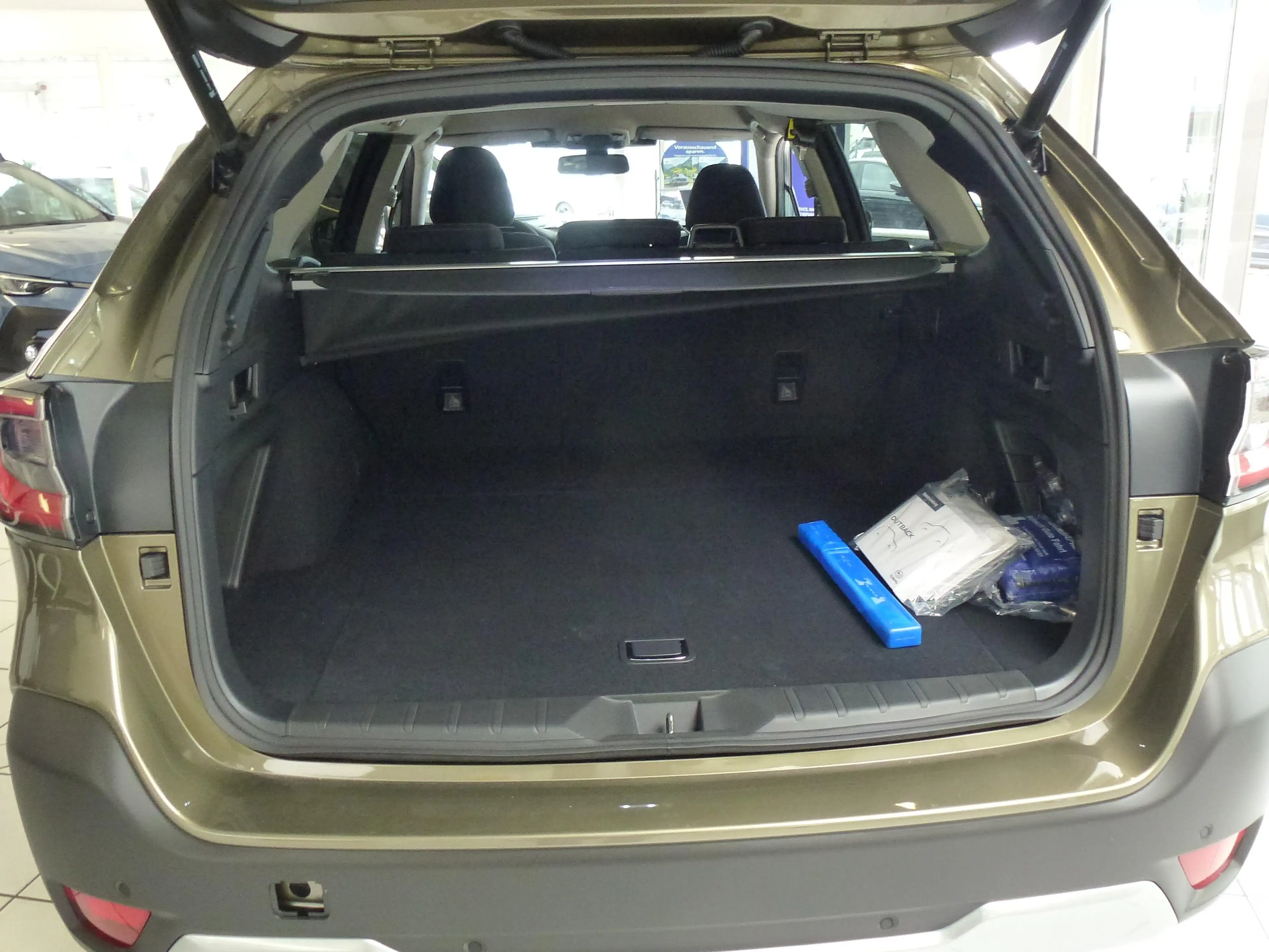 Subaru OUTBACK Outback 2.5i Lineartronic Active — photo 6