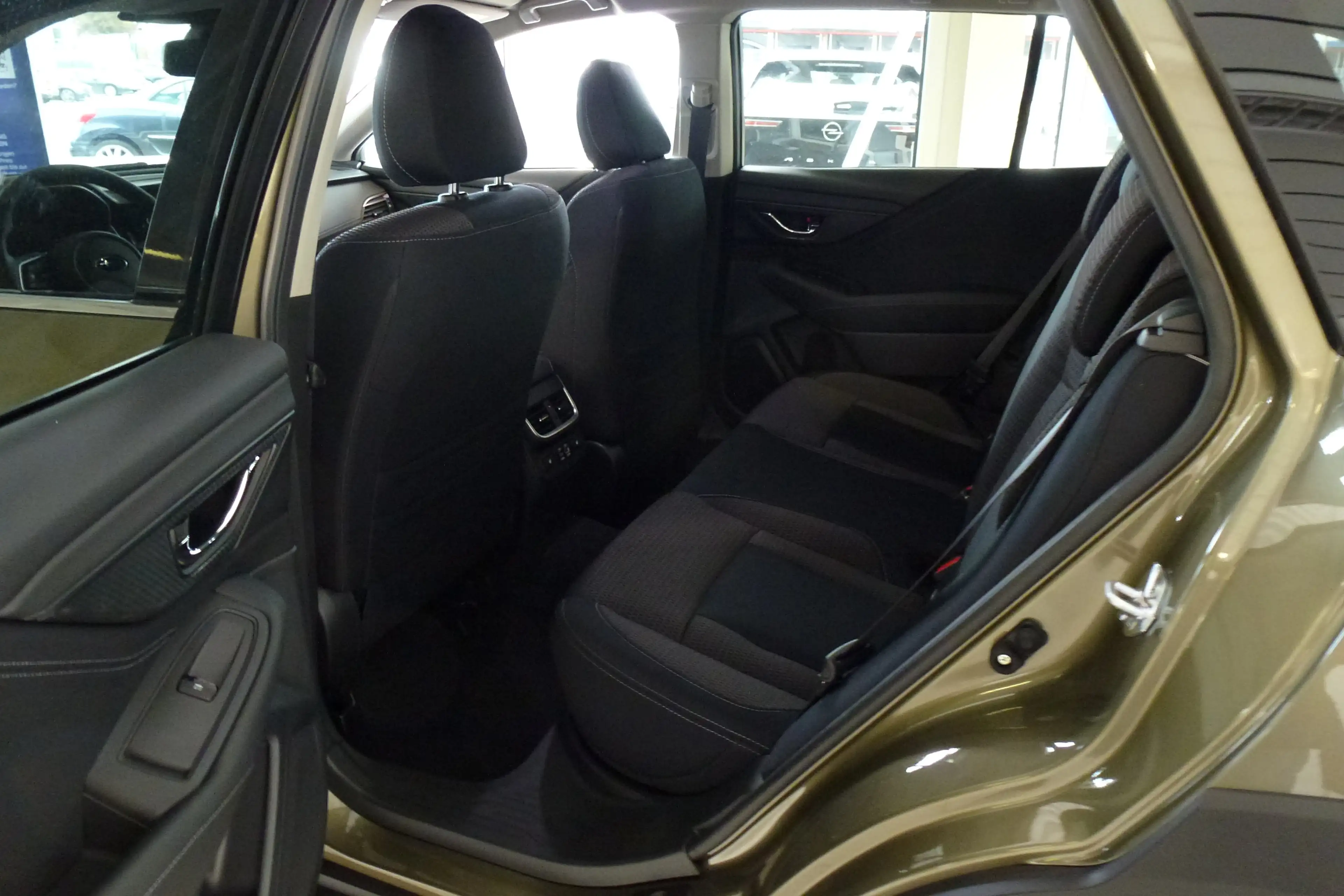 Subaru OUTBACK Outback 2.5i Lineartronic Active — photo 8
