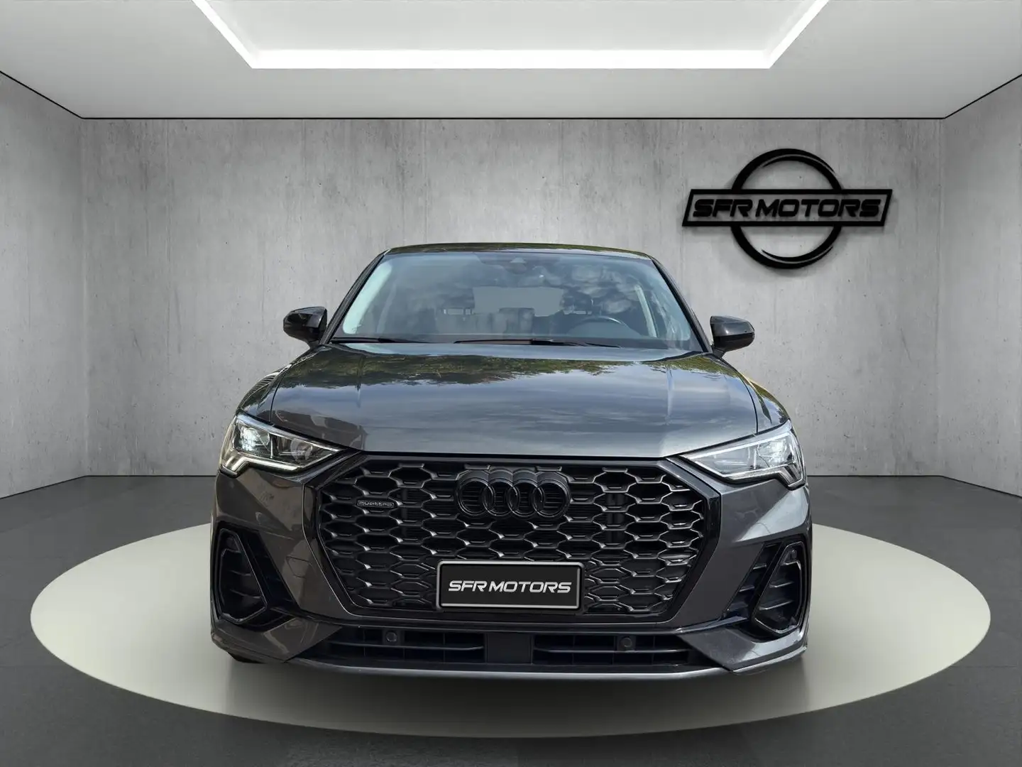 Audi Q3 40TDI Sportback S line quattro s-tronic  PROMO/IVA Grigio - 2