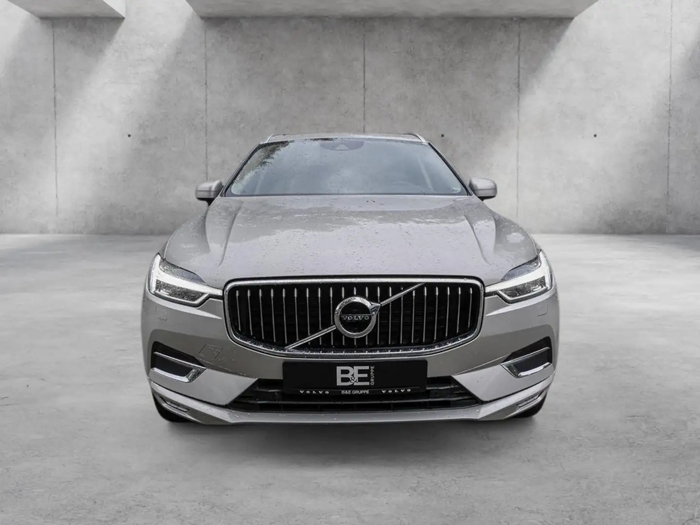 Volvo XC60 D5 AWD Inscription Luft Kam Pano Beige - 2