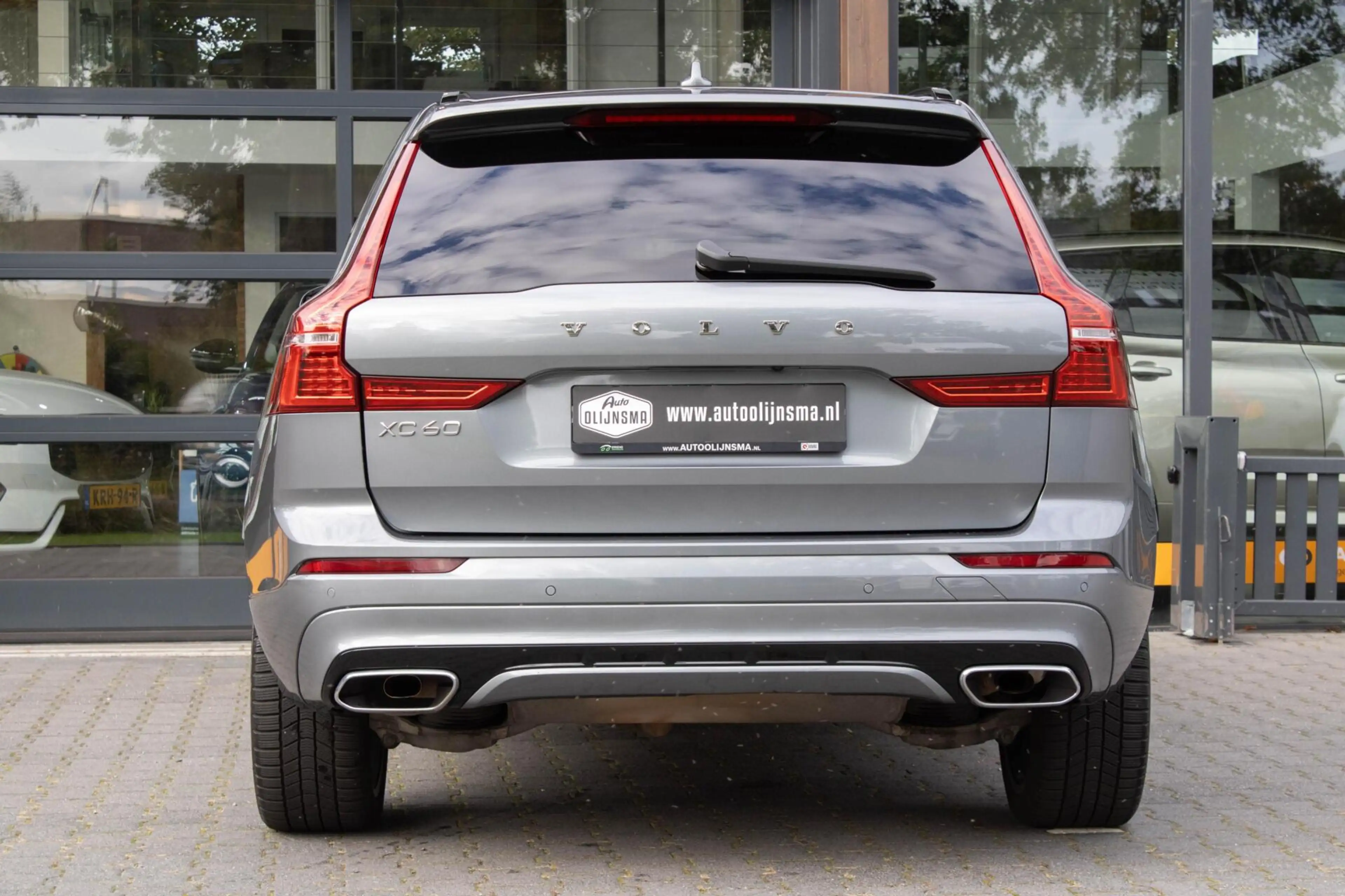 Volvo XC60 2.0 PHEV T6 AWD R-Design|360 Camera|Stuur+Stoelver — photo 10