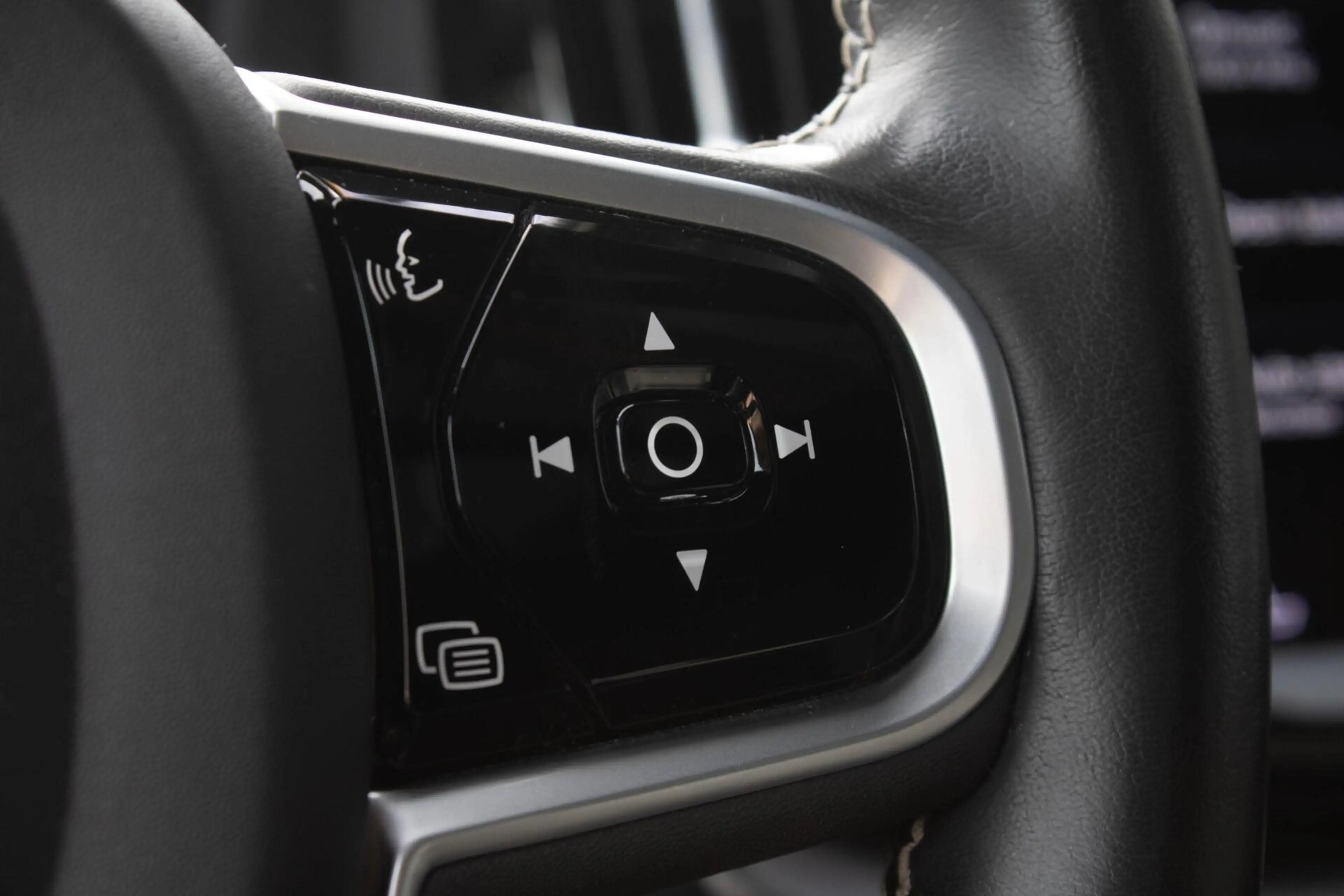 Volvo XC60 2.0 PHEV T6 AWD R-Design|360 Camera|Stuur+Stoelver — photo 28