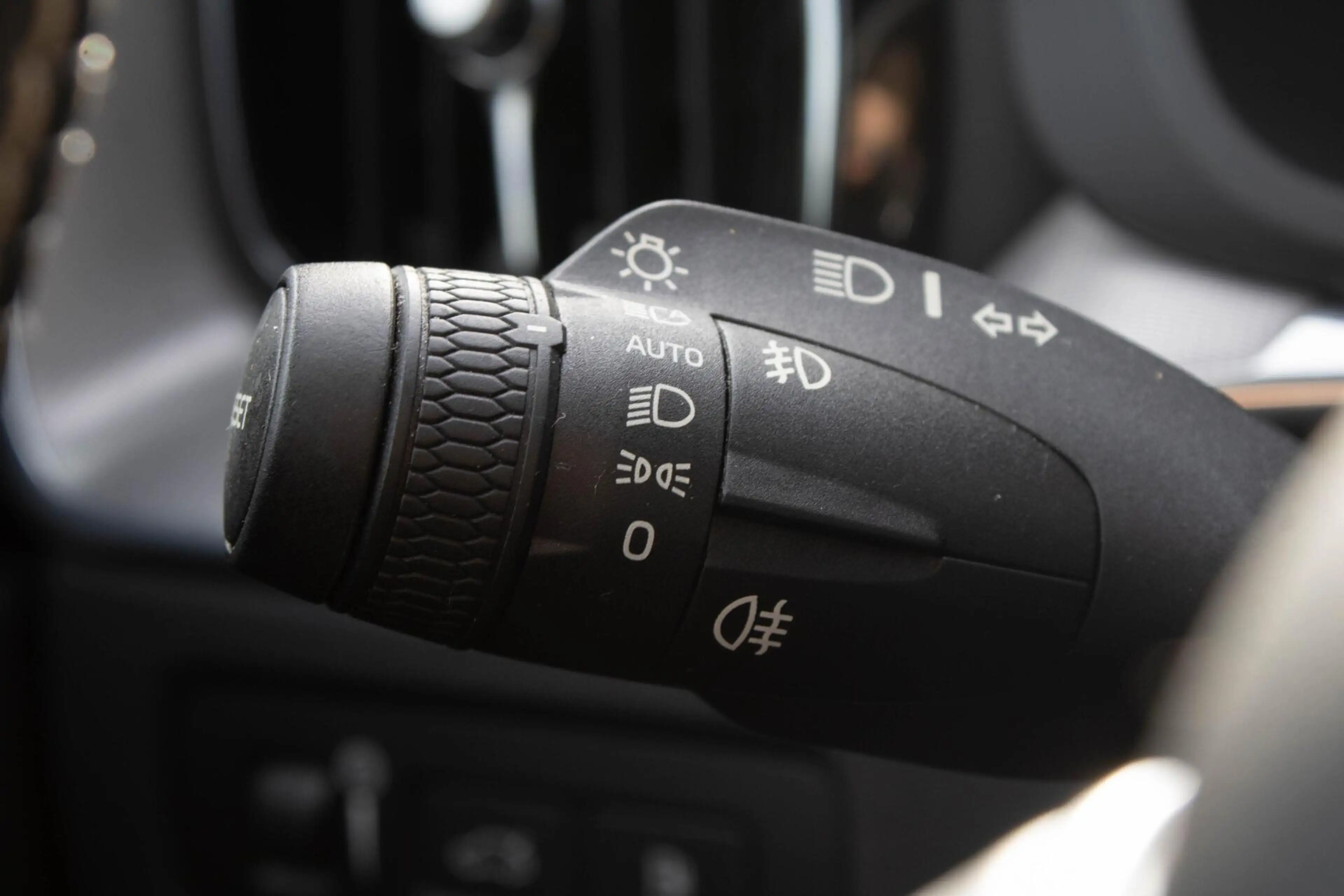 Volvo XC60 2.0 PHEV T6 AWD R-Design|360 Camera|Stuur+Stoelver — photo 29