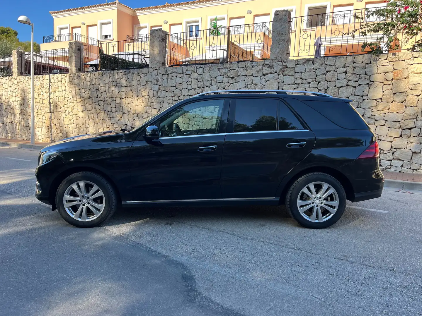 Mercedes-Benz GLE 350 GLE 350d 4Matic Aut. Negro - 2