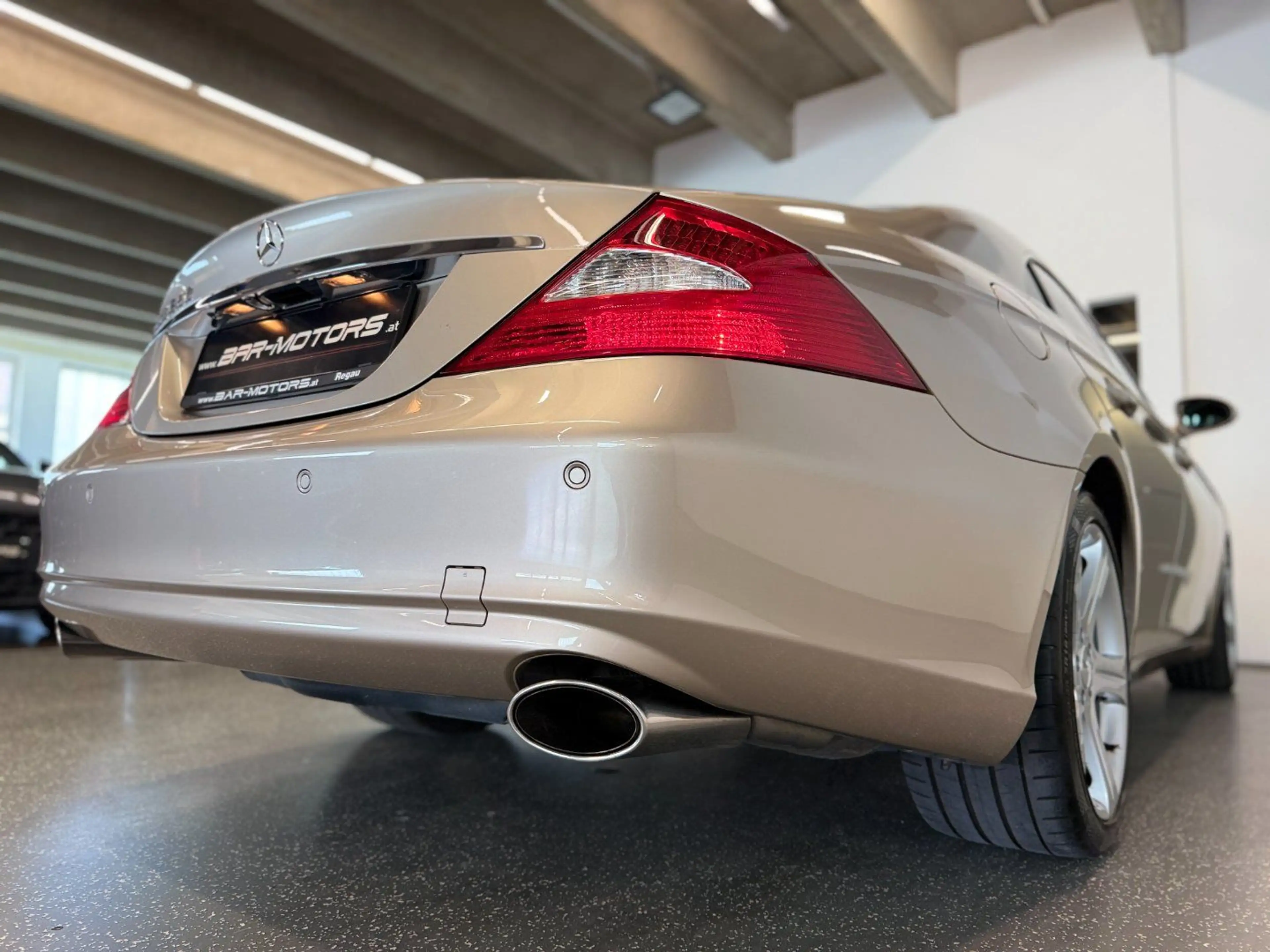 Mercedes-Benz CLS 350 — photo 15