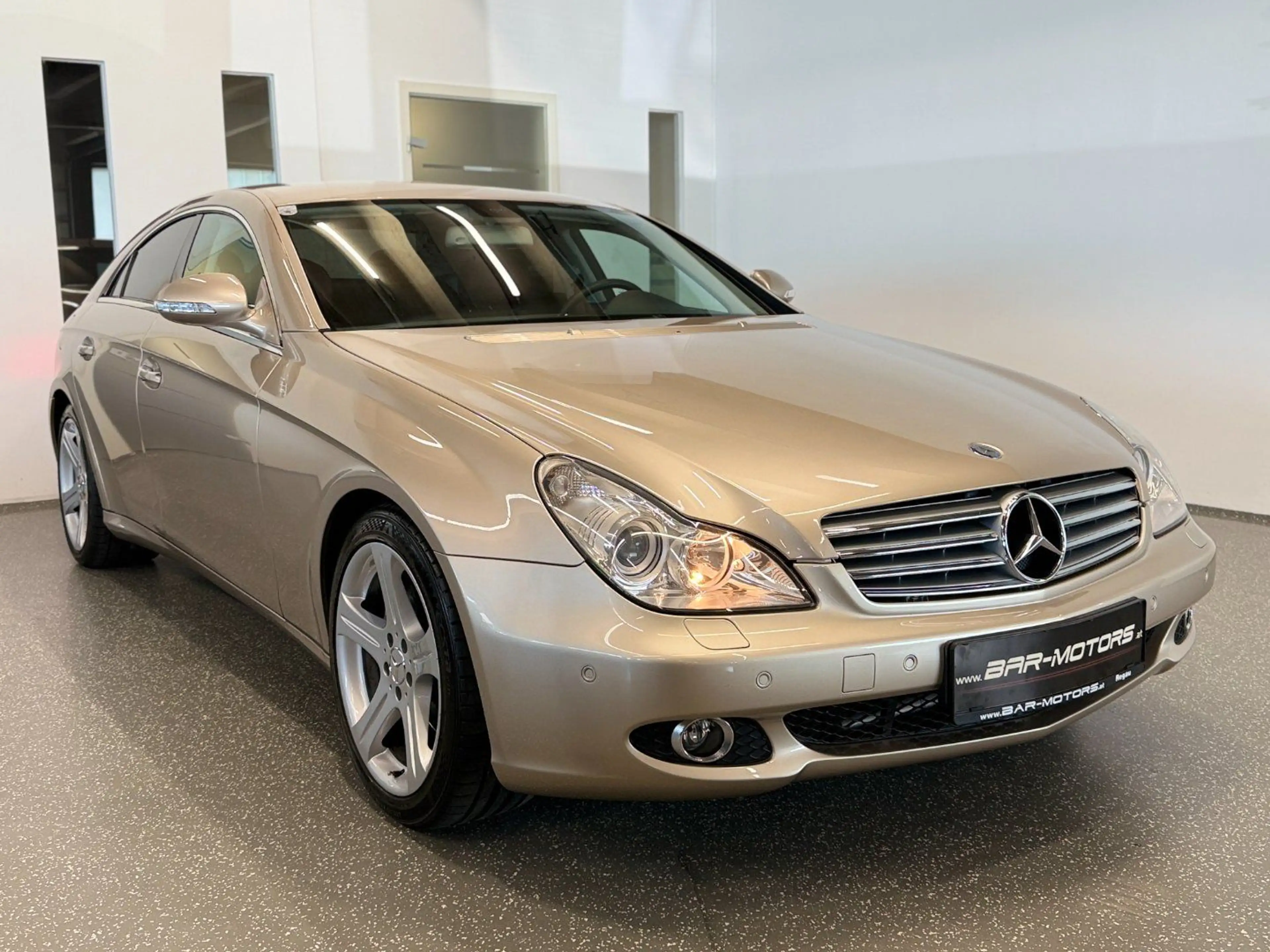 Mercedes-Benz CLS 350 — photo 3