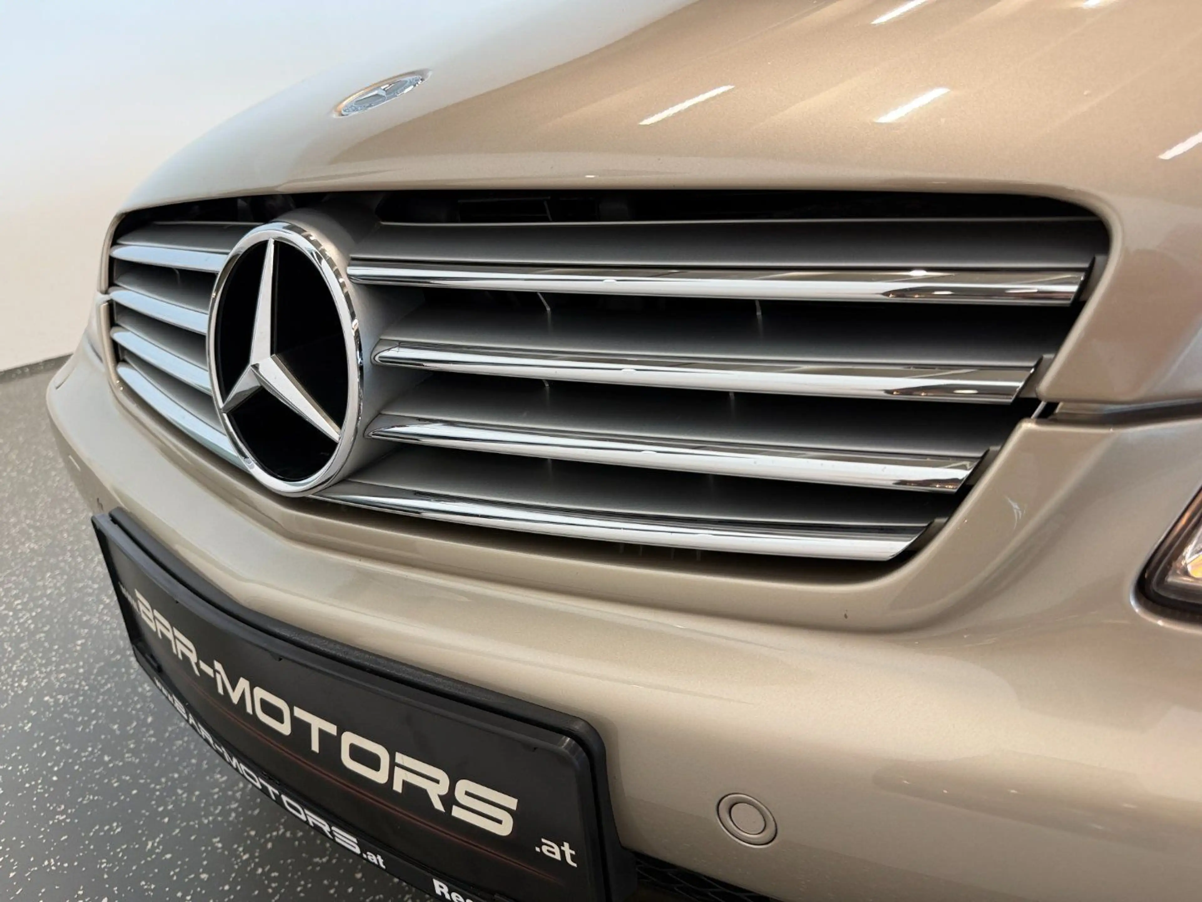Mercedes-Benz CLS 350 — photo 9