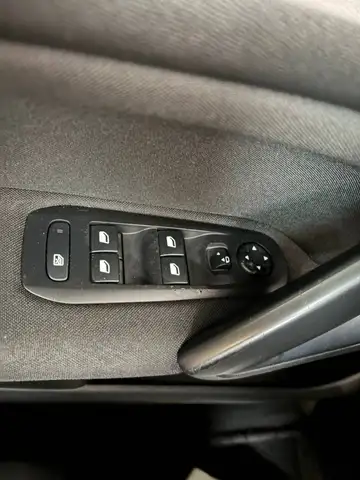 Peugeot 308 SW view 7