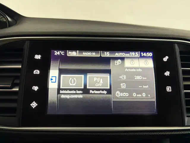 Peugeot 308 view 17