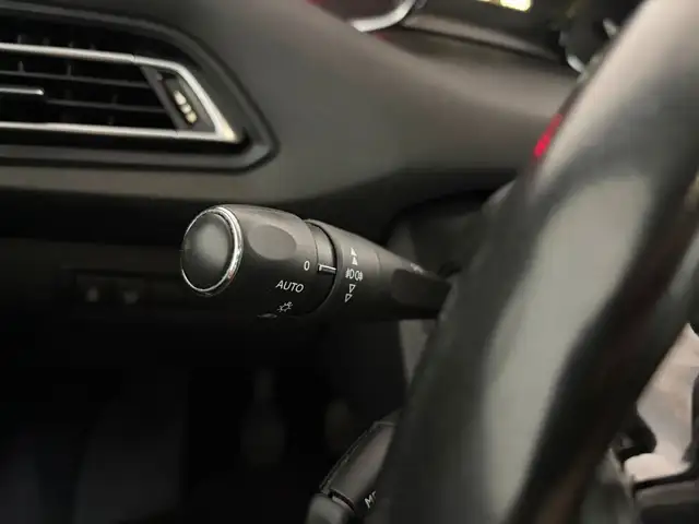 Peugeot 308 SW view 8