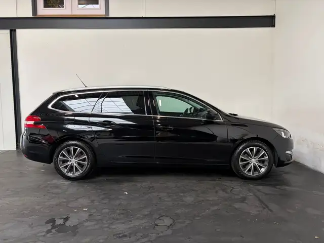 Peugeot 308 view 30