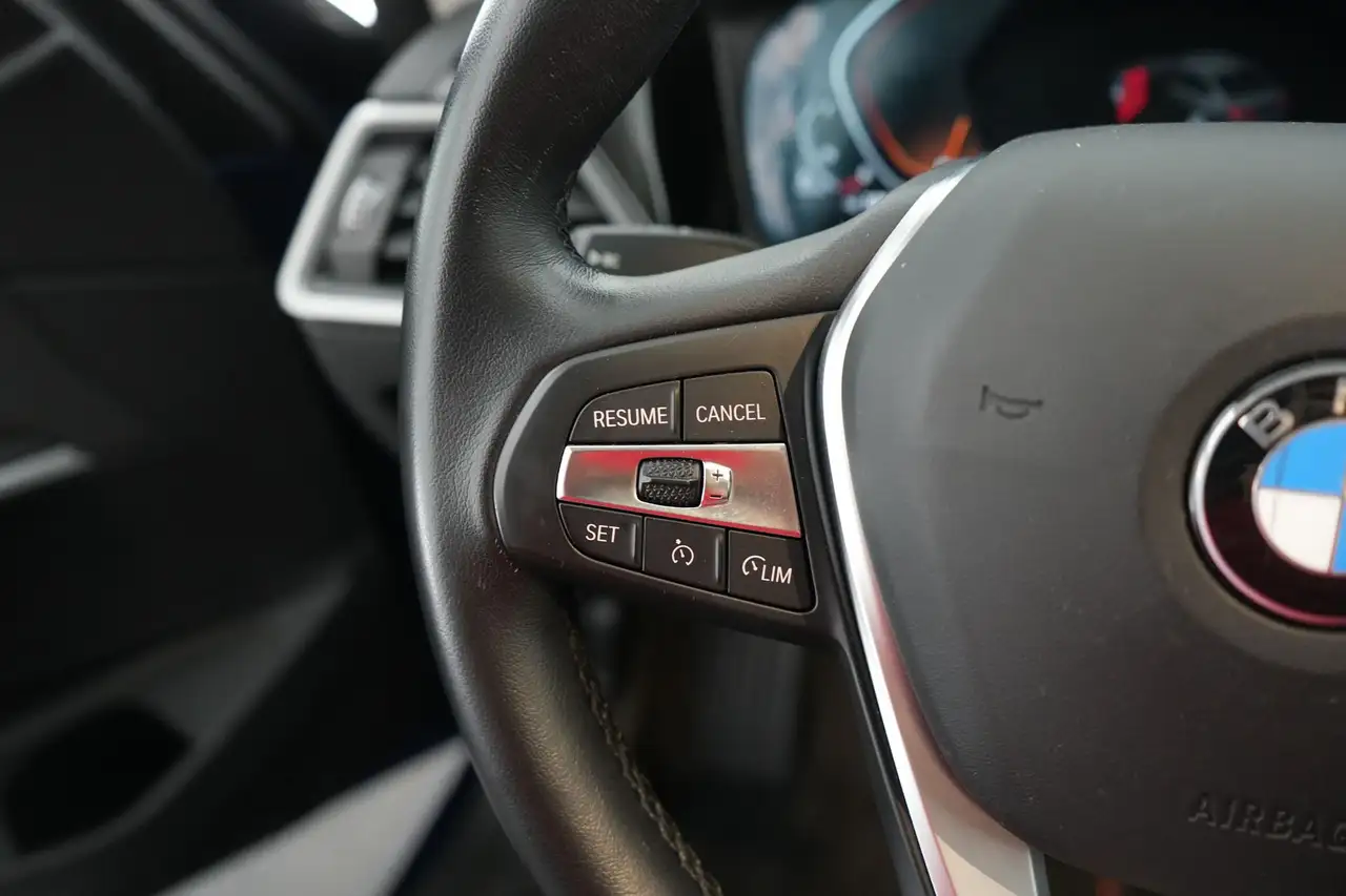 BMW 3 Series Mazda3 318d Business LEDER/CUIR LED GPS PDC Keyles, миниатюра 24