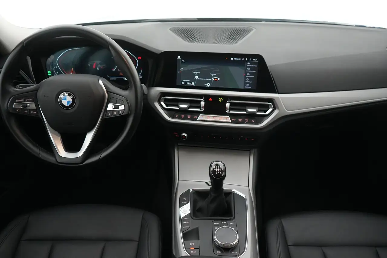 BMW 3 Series Mazda3 318d Business LEDER/CUIR LED GPS PDC Keyles, миниатюра 13