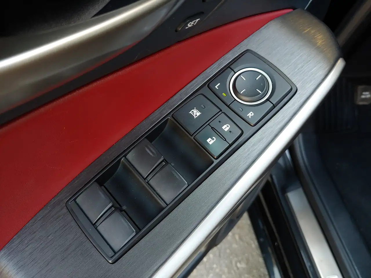Lexus IS photo Lexus IS