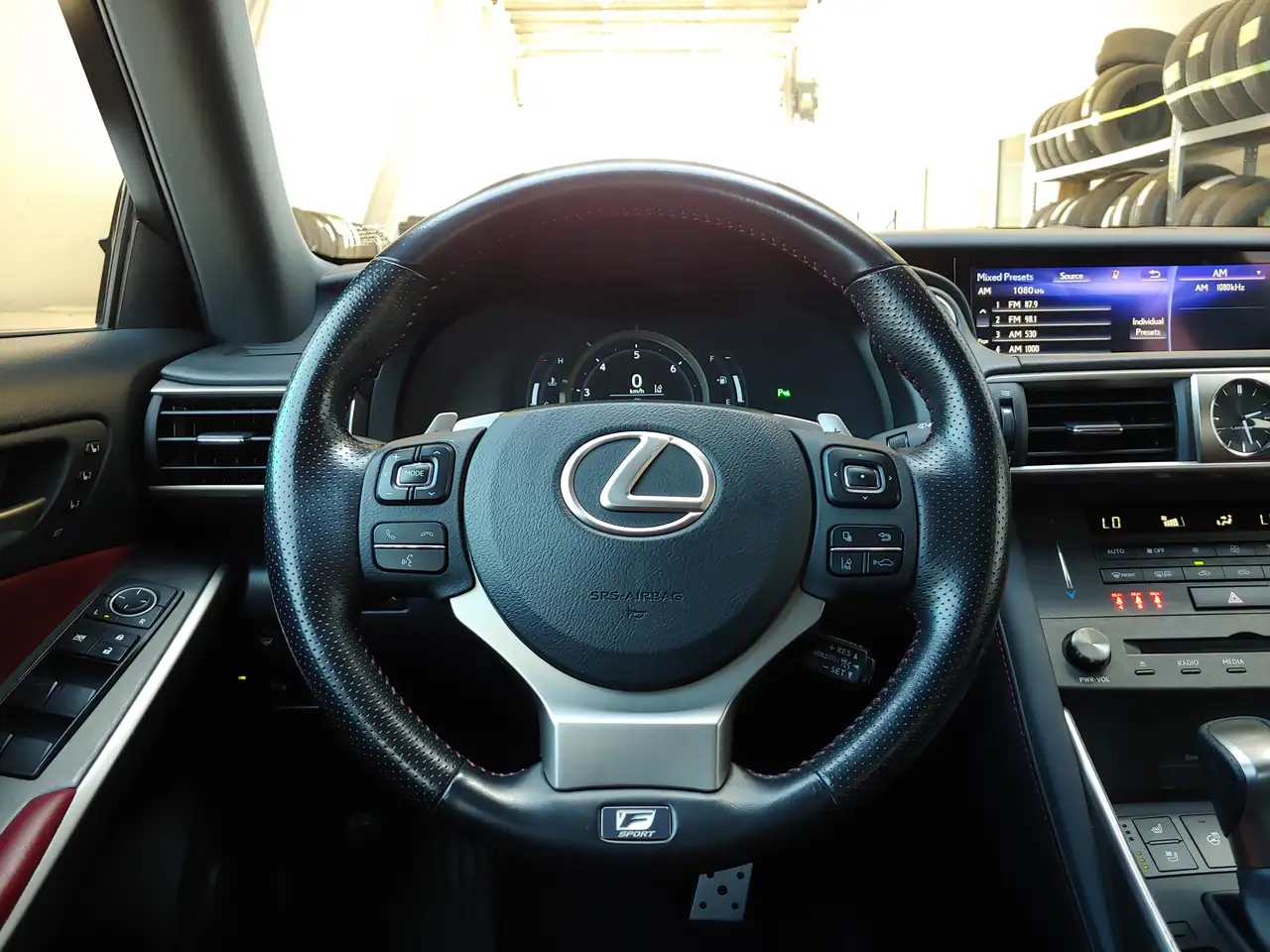 Lexus IS photo Lexus IS