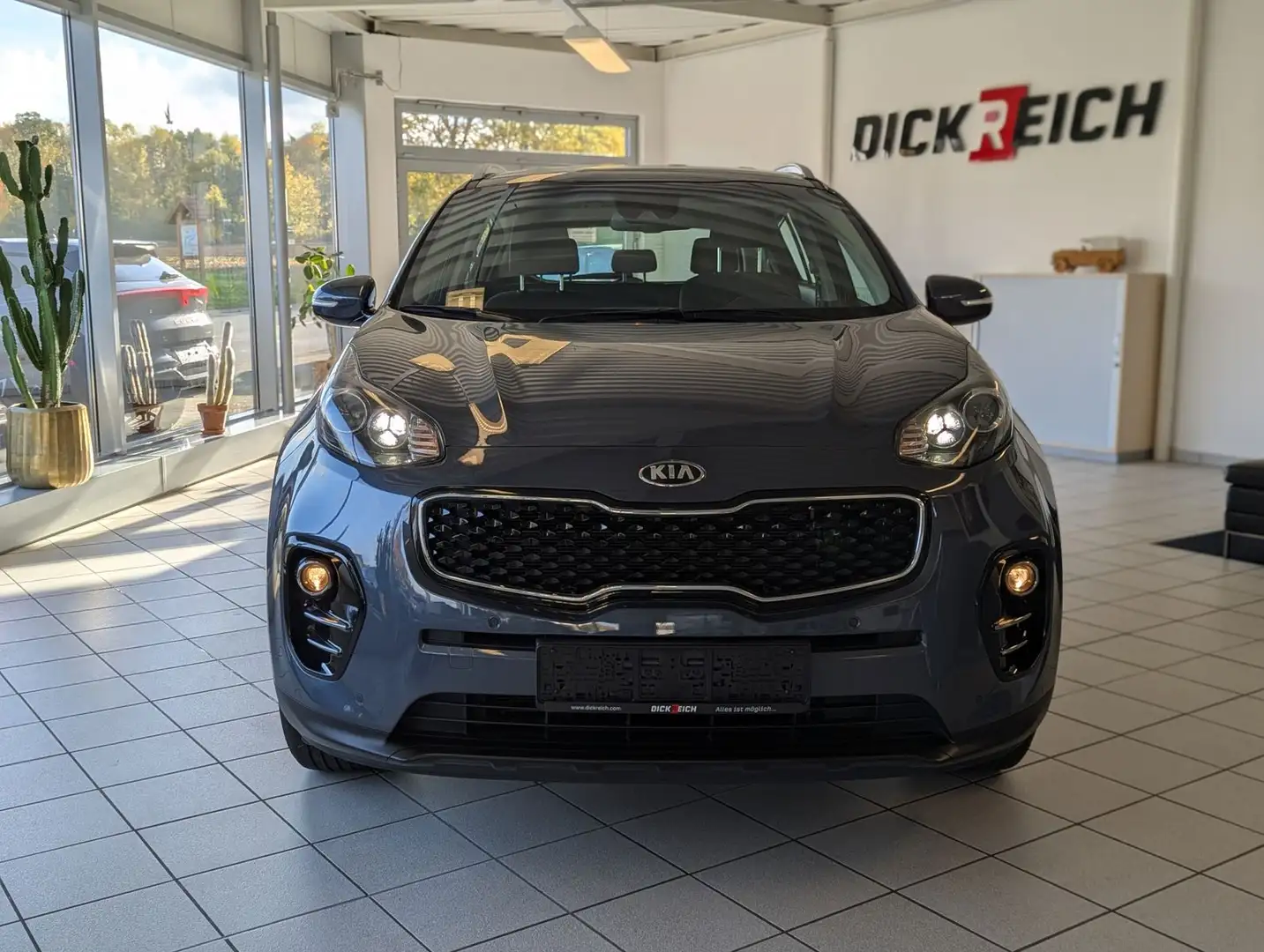 Kia Sportage 1,6 GDI Vision Komfort-Paket Kamera AHK siva - 2