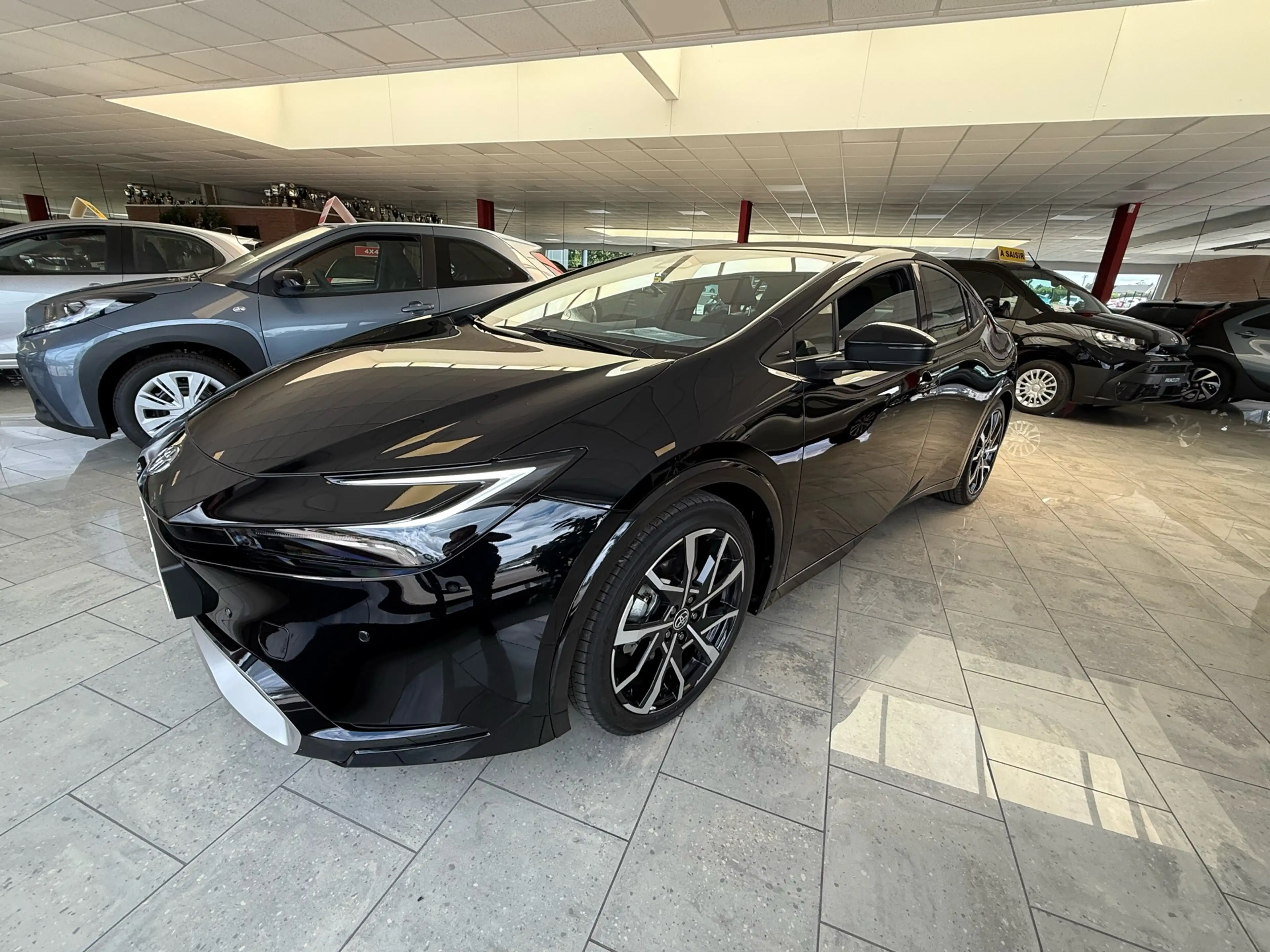 Toyota Prius Prius PHEV 2.0i Premium Plus CVT (164 kW) — photo 2