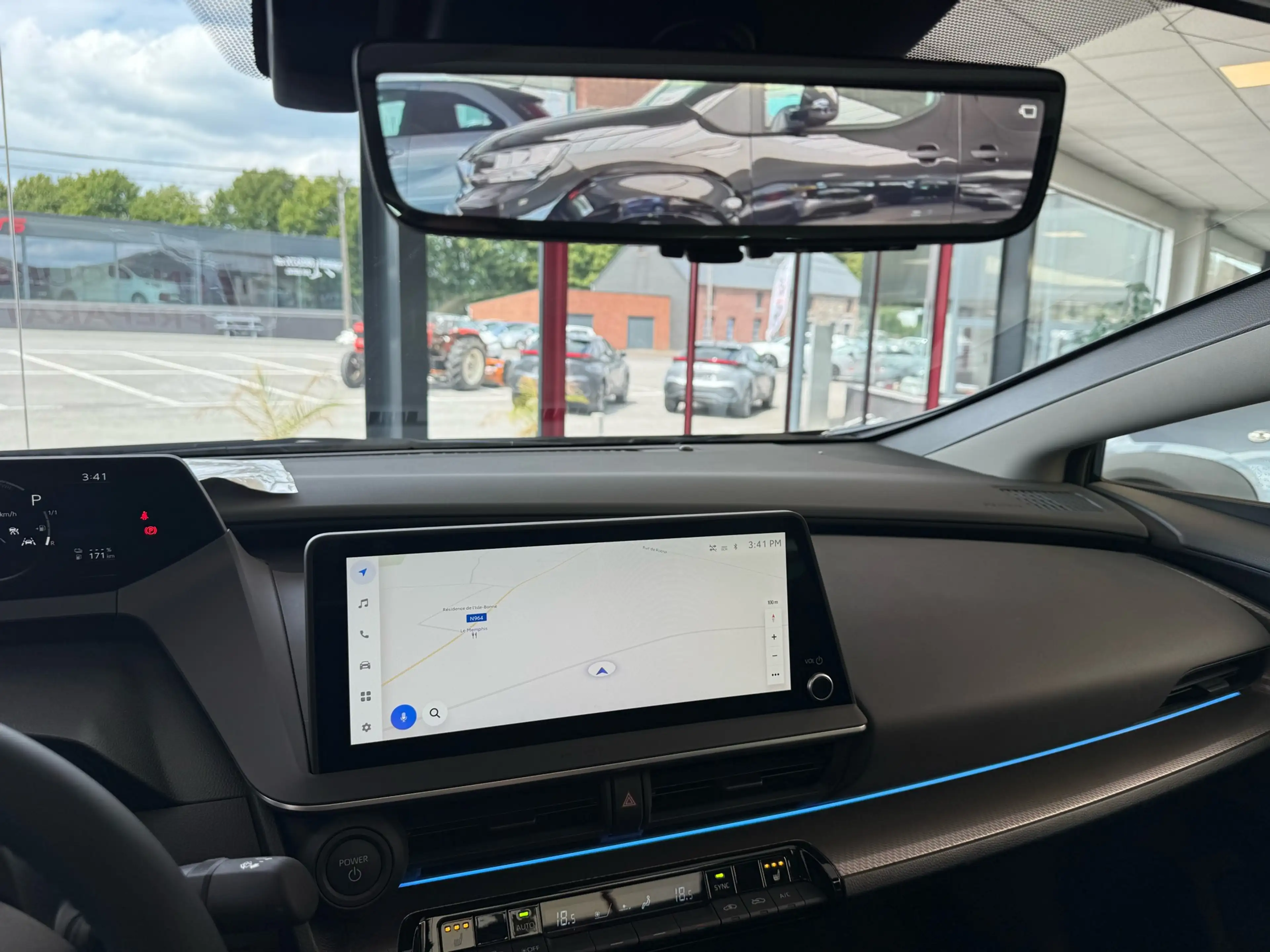 Toyota Prius Prius PHEV 2.0i Premium Plus CVT (164 kW) — photo 15