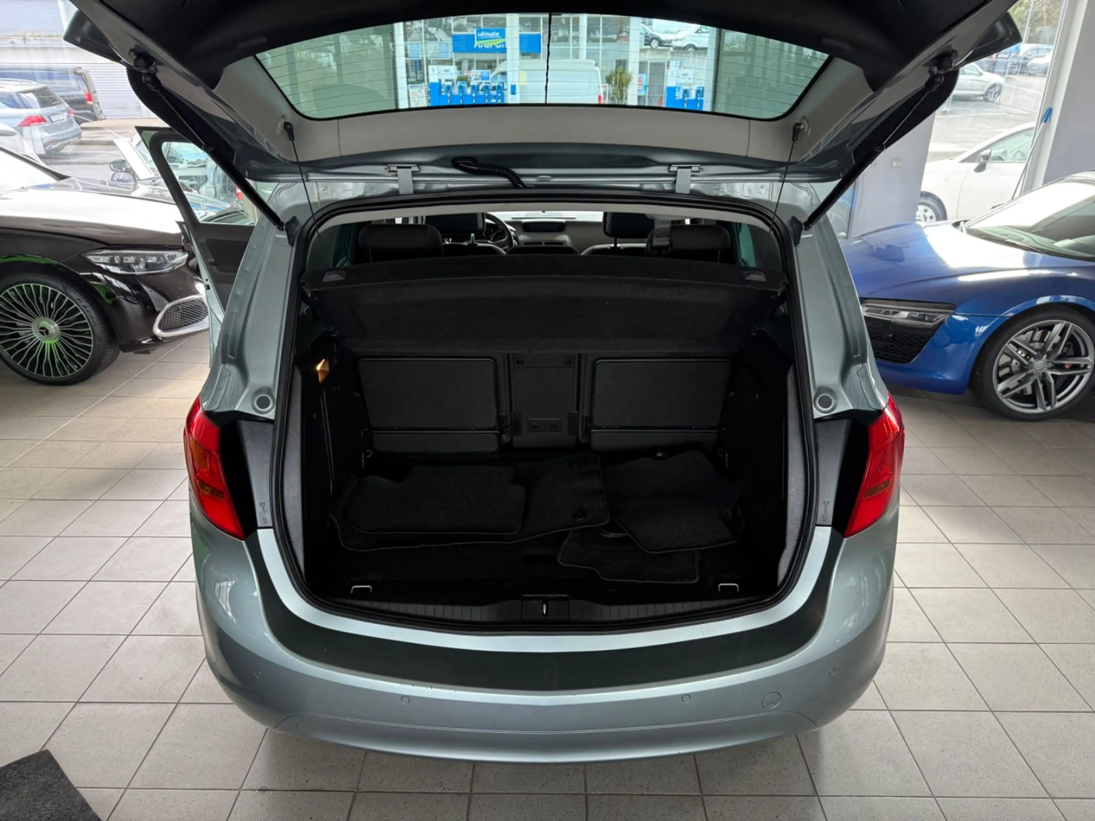 Opel Meriva B 1.4 Design Edition PDC SHZ Klima Tempom — photo 9
