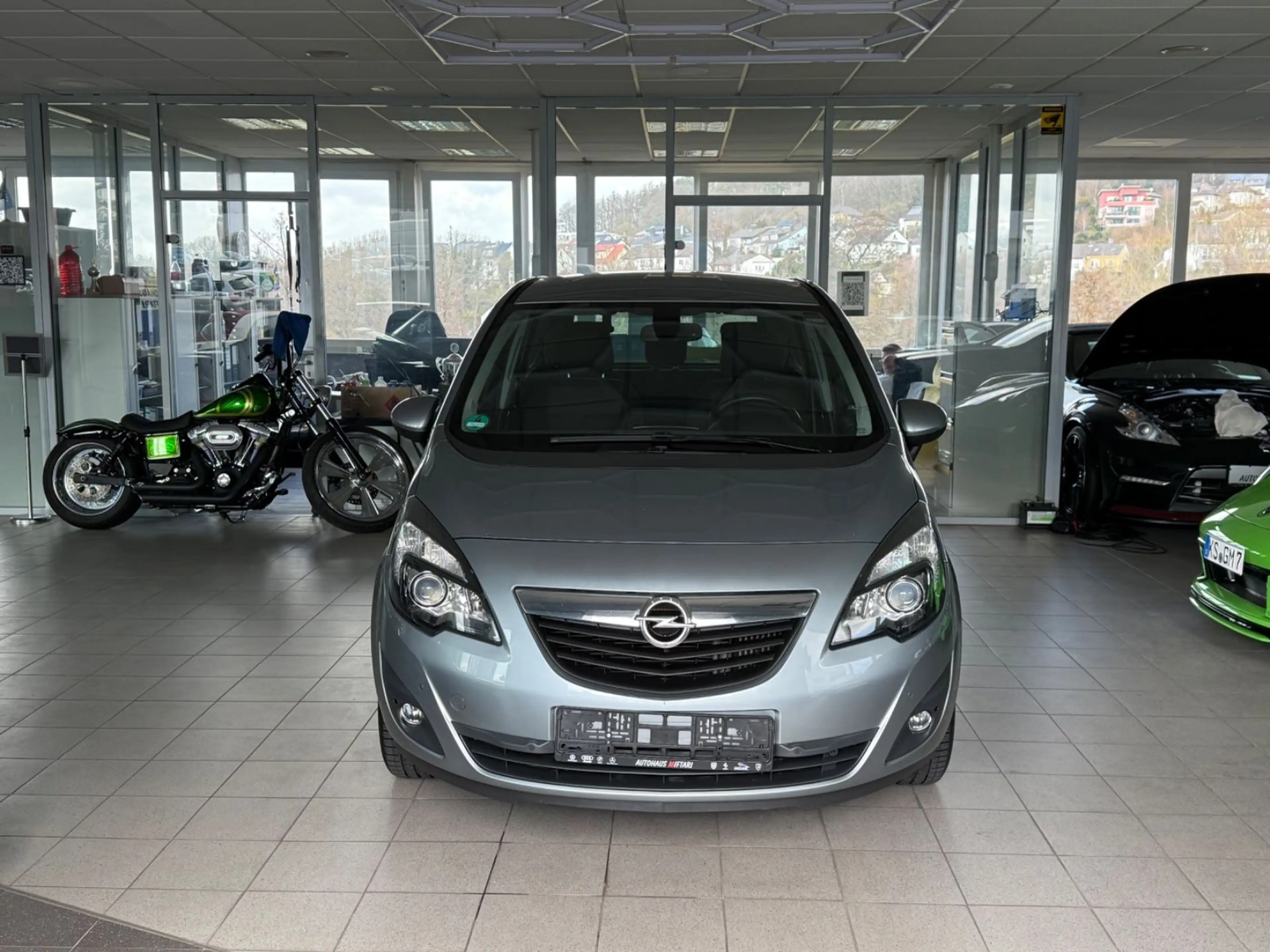 Opel Meriva B 1.4 Design Edition PDC SHZ Klima Tempom — photo 7
