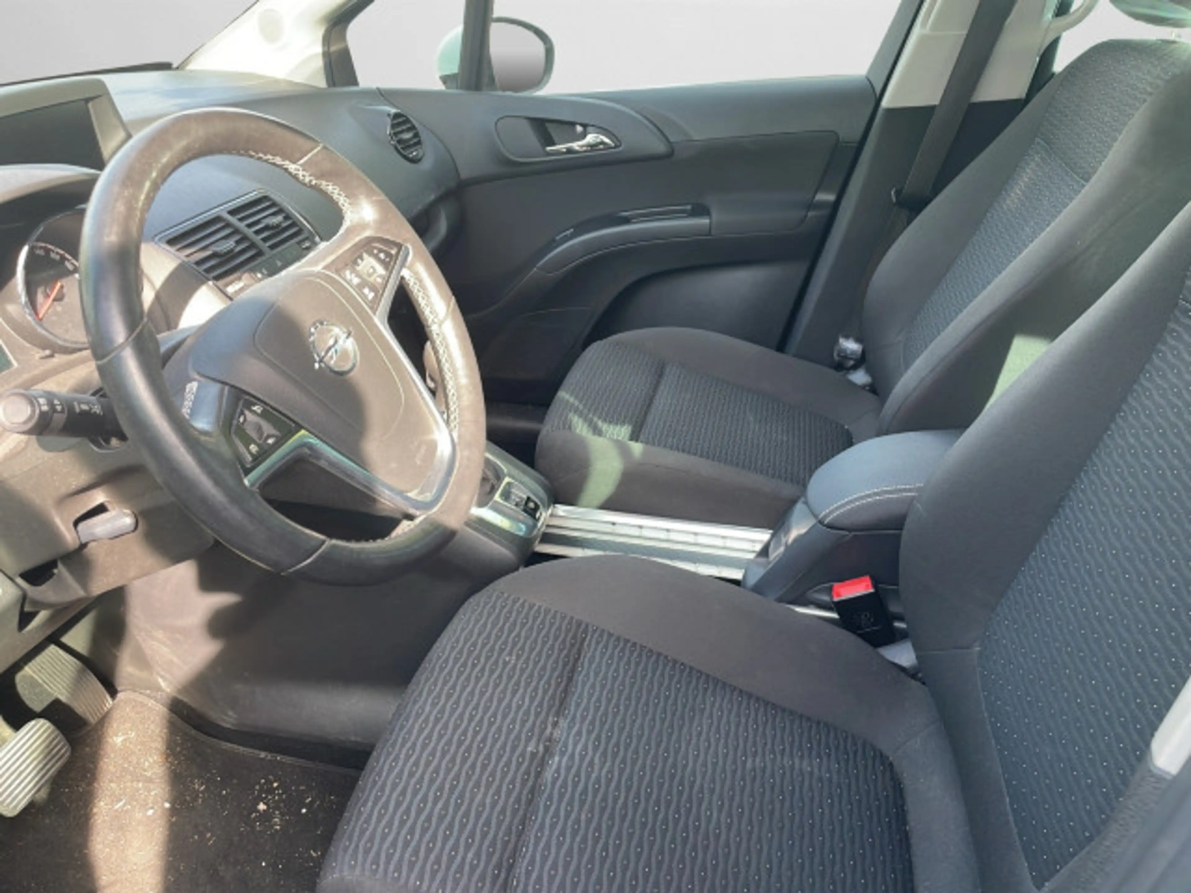 Opel Meriva Active 1.4 AUTOMATIK*AMBIENTE-LICHT*2xEINPARKHILFE*ALLWETTER*SHZ*MFK*1-HAND*TOP ZUSTAND*** — photo 12