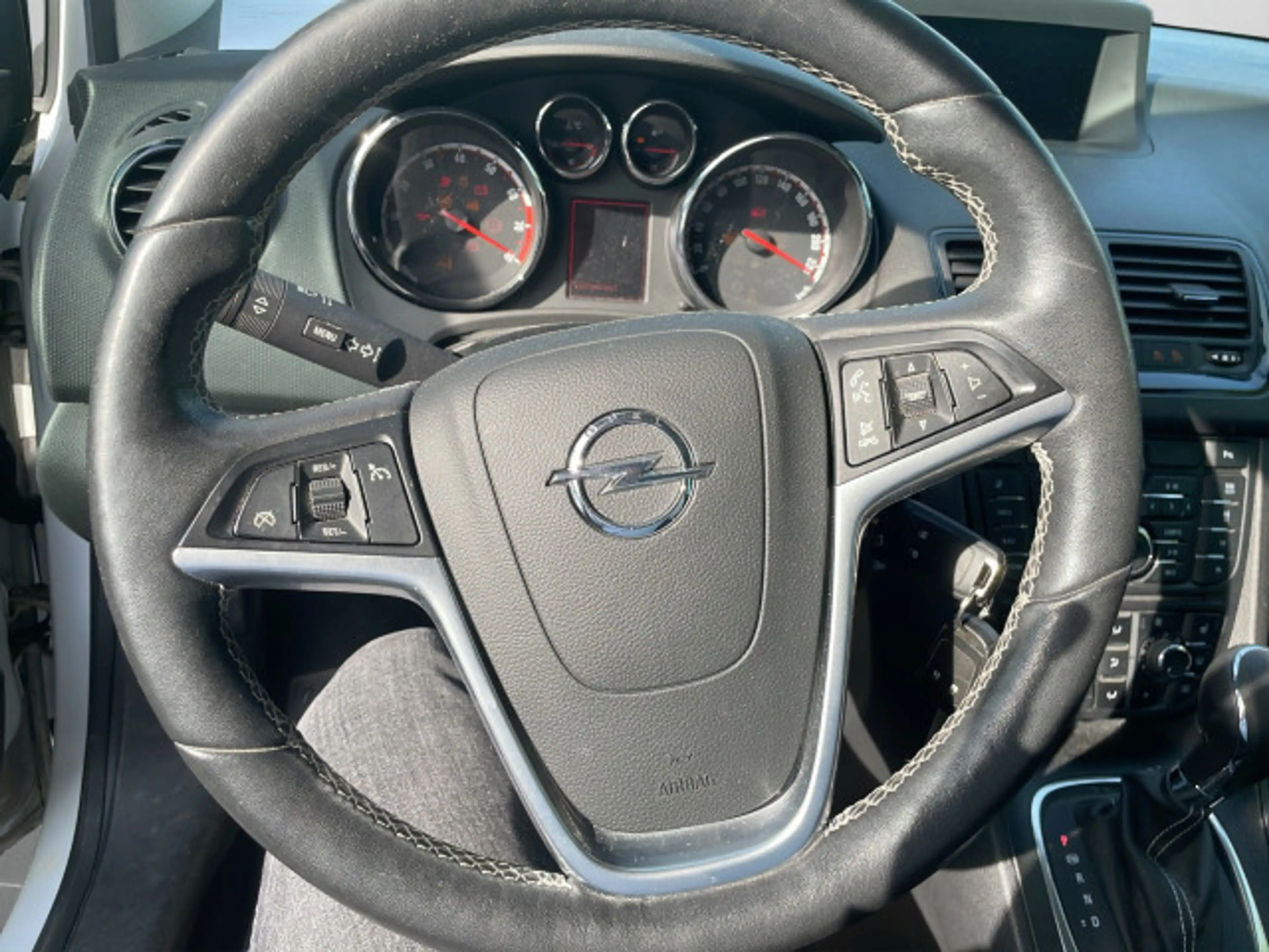 Opel Meriva Active 1.4 AUTOMATIK*AMBIENTE-LICHT*2xEINPARKHILFE*ALLWETTER*SHZ*MFK*1-HAND*TOP ZUSTAND*** — photo 9