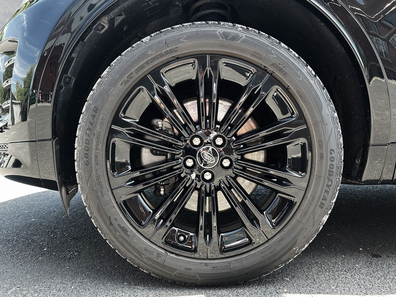 Land Rover Discovery Sport Hybrid Dynamic SE AWD — photo 9