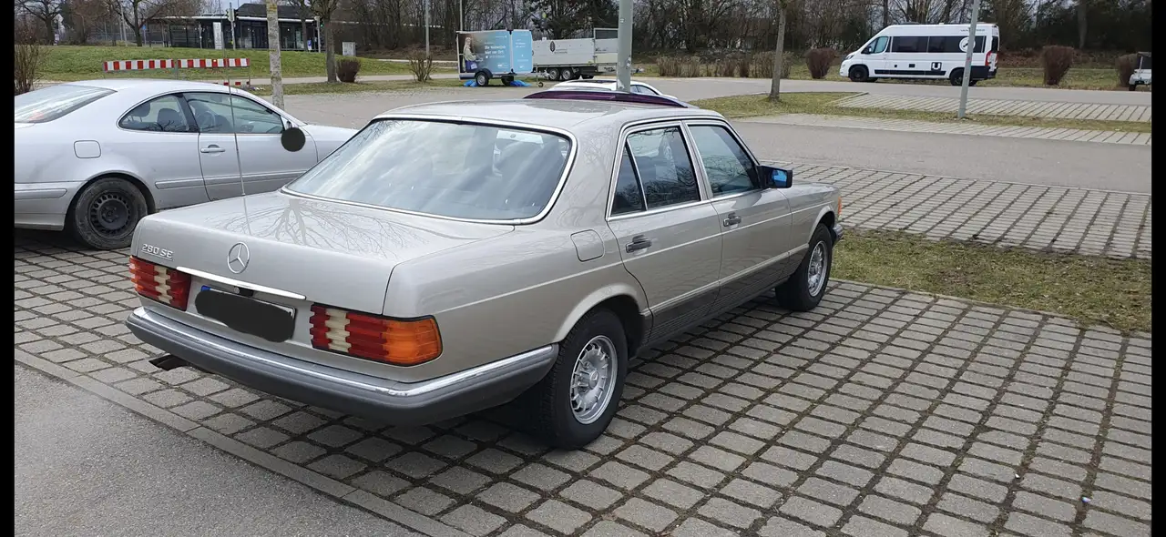 Mercedes-Benz 280SE, foto 3
