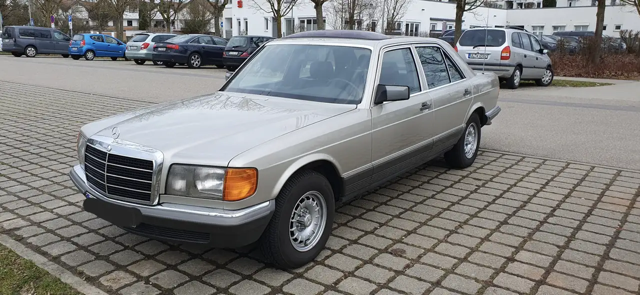 Mercedes-Benz 280SE, foto 2
