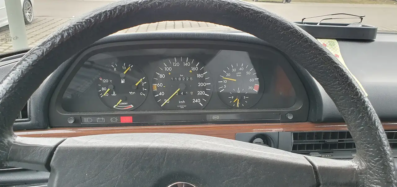 Mercedes-Benz 280SE, foto 7