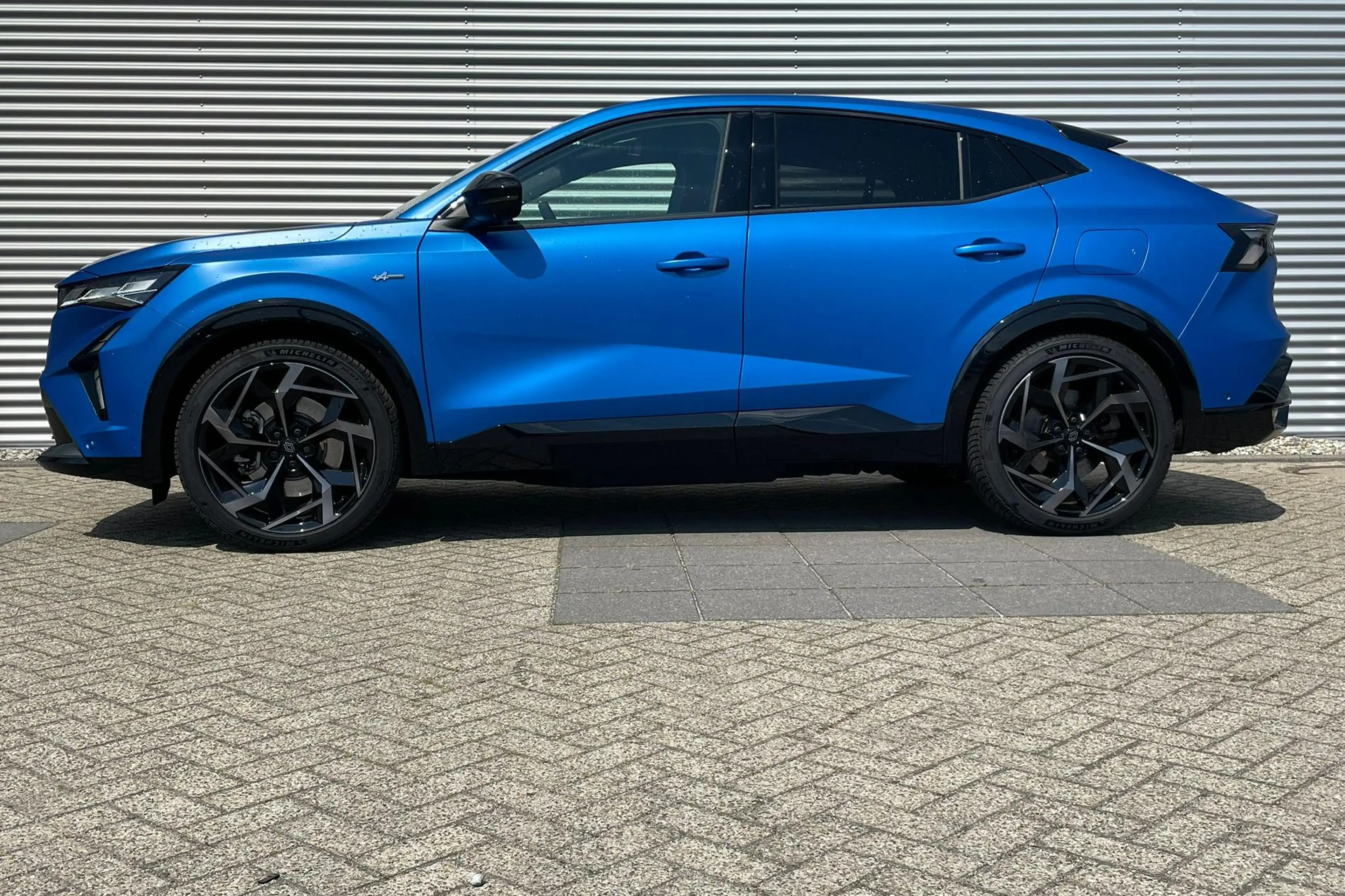 Renault Rafale E-Tech 4x4 plug-in hybrid 300 atelier Alpine — photo 7