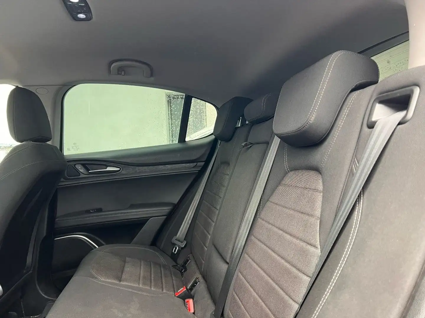 Alfa Romeo Stelvio 2.2 Turbodiesel 160 CV AT8 RWD Sport-Tech Rosso - 2