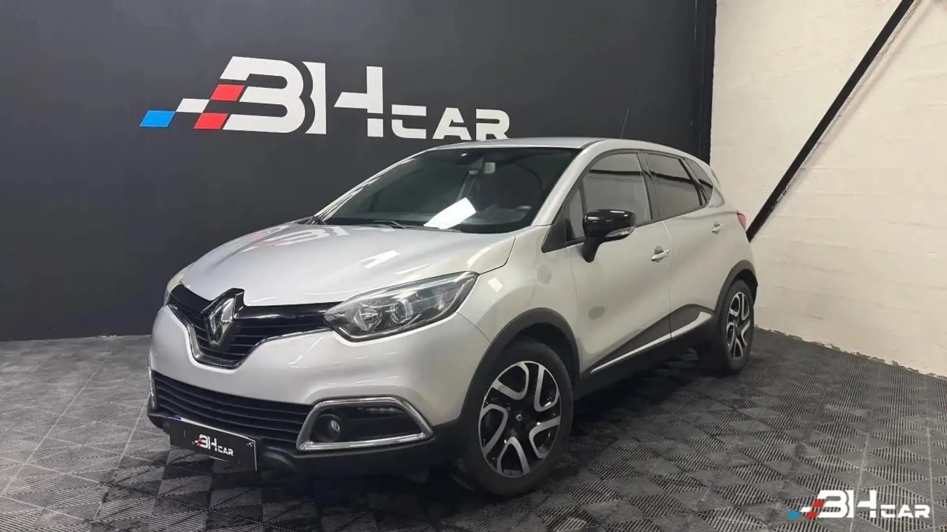 Renault Captur 1.5 DCI 110 ENERGY INTENS / Courroie & entretien O Grau - 1