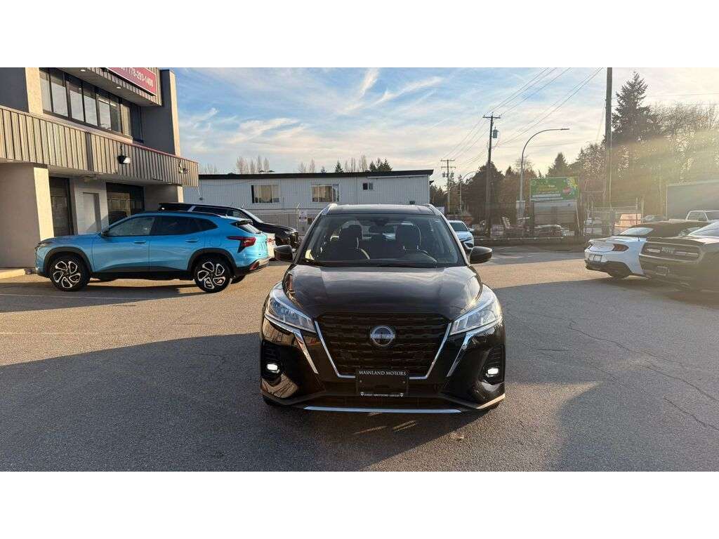 2024 Nissan Kicks — view 2