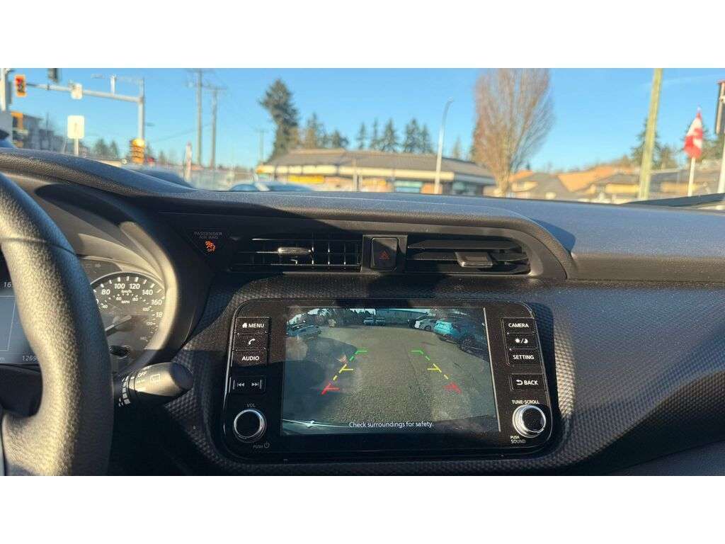 2024 Nissan Kicks — view 10