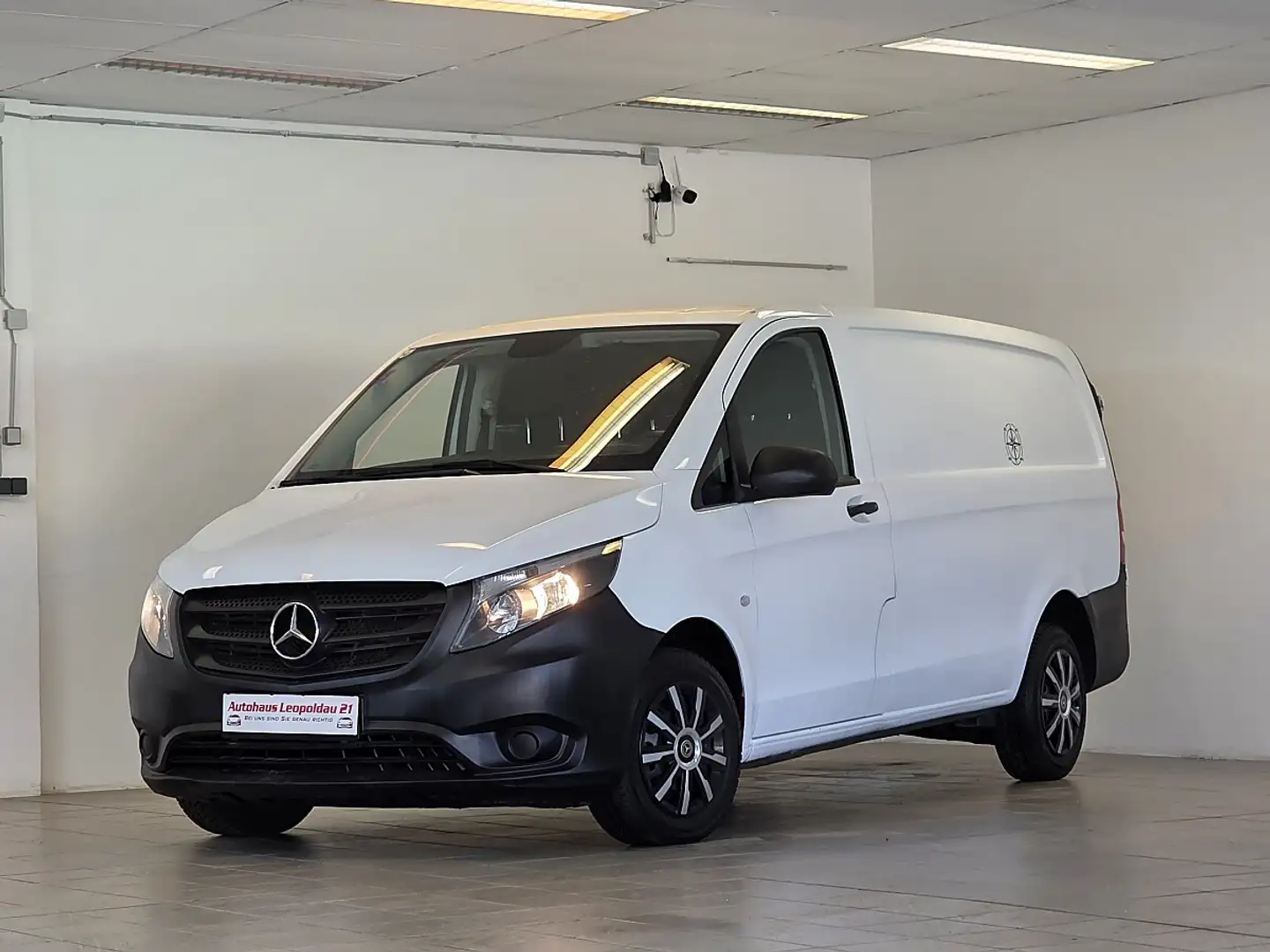 Mercedes-Benz Vito Vito 110 CDI extralang Weiß - 1
