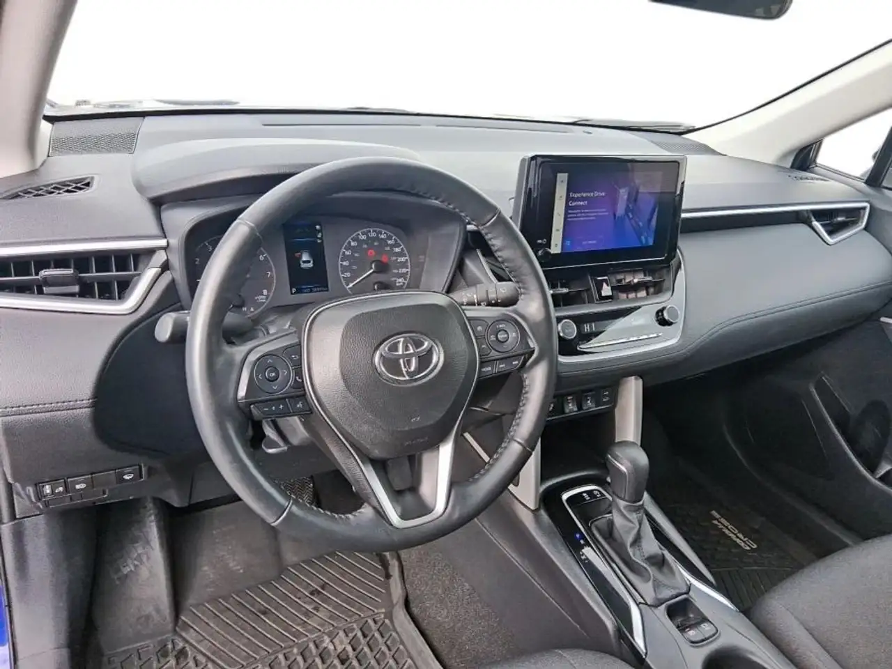Toyota Corolla Cross снимка Toyota Corolla Cross