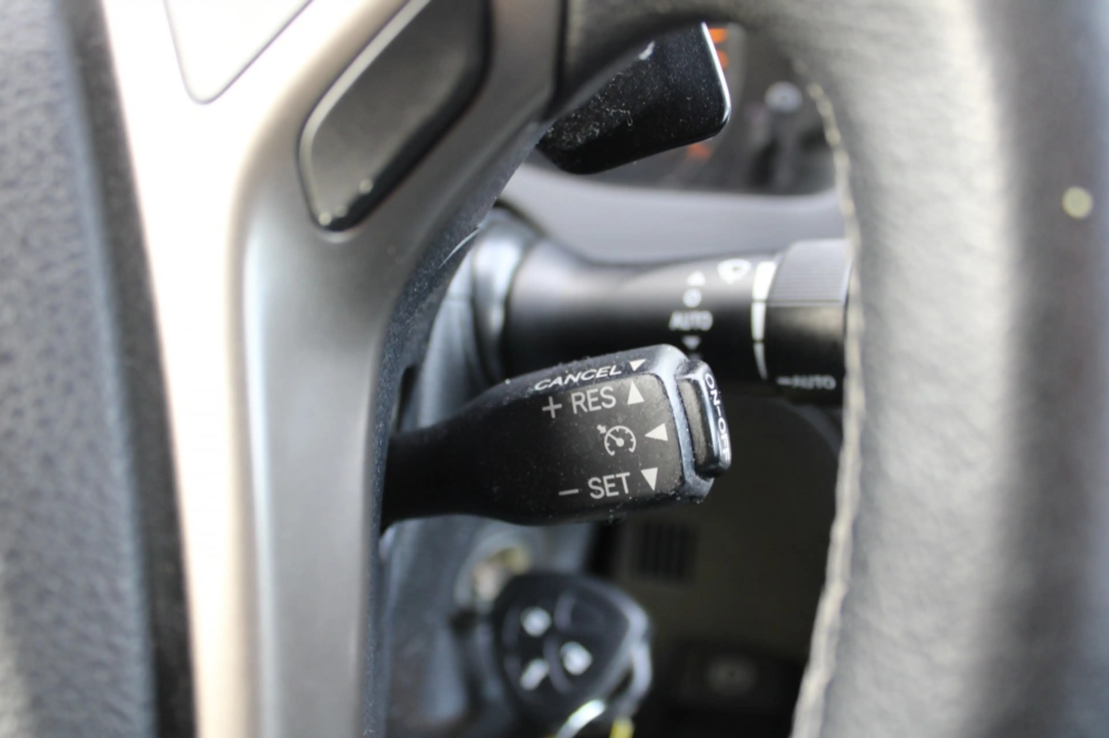 Toyota Avensis Wagon 2.0 VVTi Business — photo 15