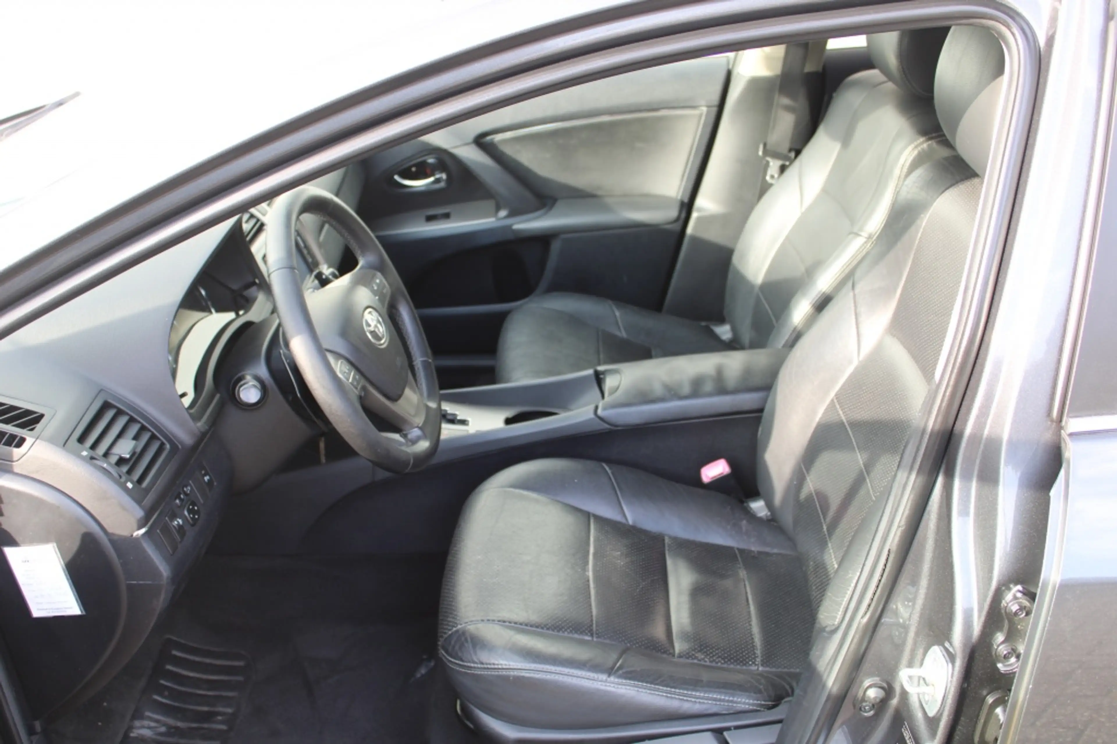 Toyota Avensis Wagon 2.0 VVTi Business — photo 9