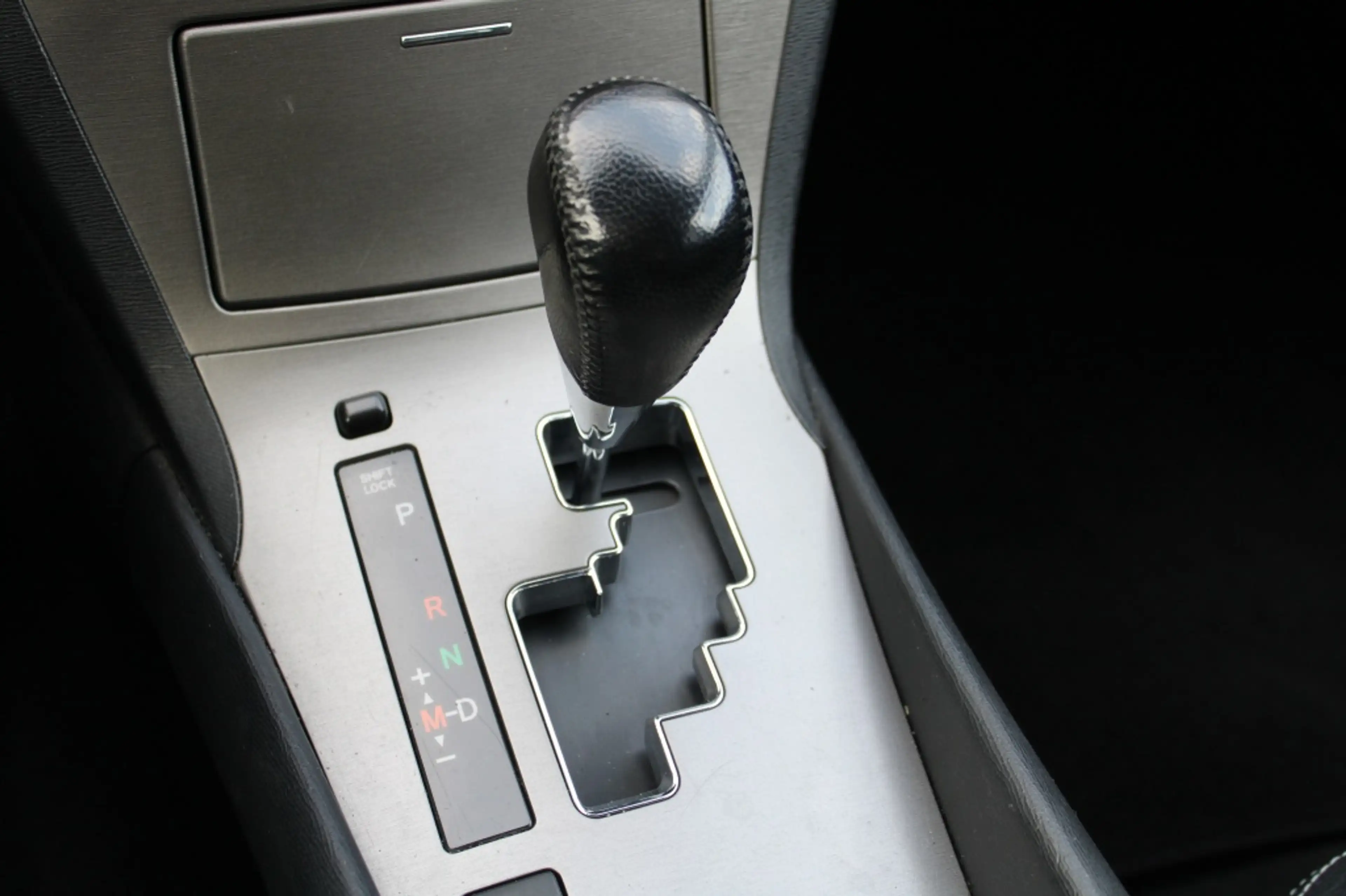 Toyota Avensis Wagon 2.0 VVTi Business — photo 14