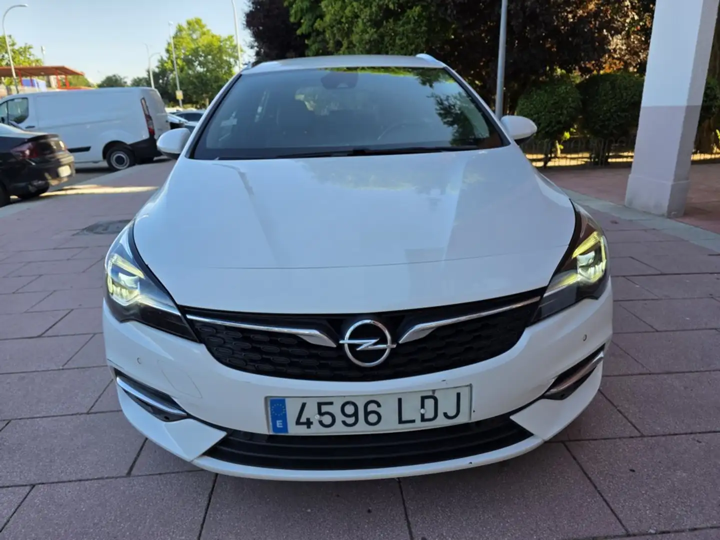 Opel Astra ST 1.5D S/S Ultimate 122 Blanco - 2