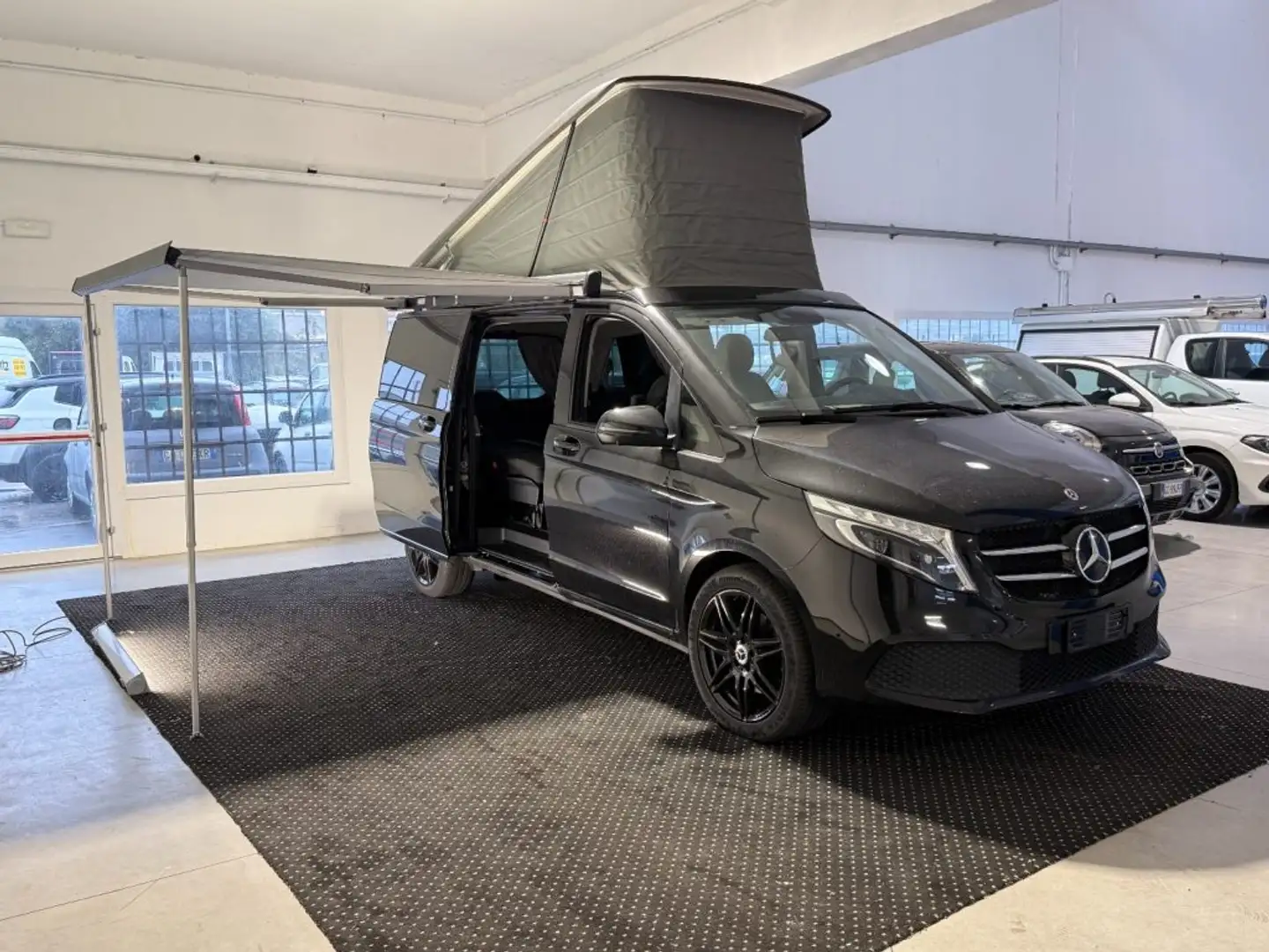 Mercedes-Benz V 300 d 240 cv 4Matic Horizon Ed. MARCOPOLO Nero - 1