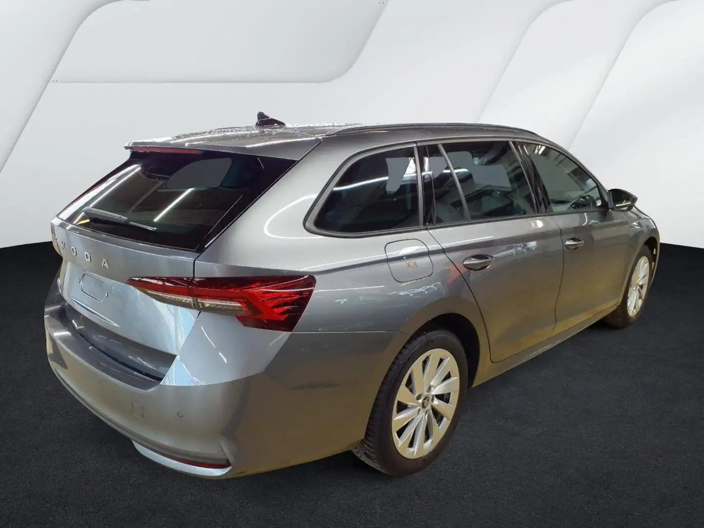 Skoda Octavia Combi 2.0 TDI SELECTION *HuD*MATRIX*360°KAMERA*AHK Grau - 2