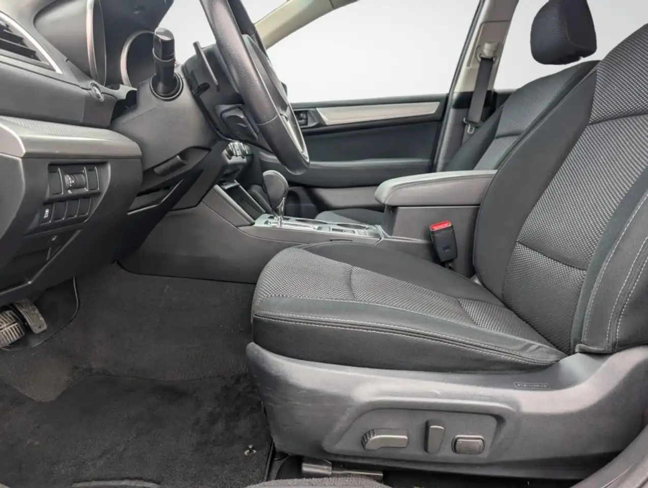 Subaru OUTBACK photo Subaru OUTBACK